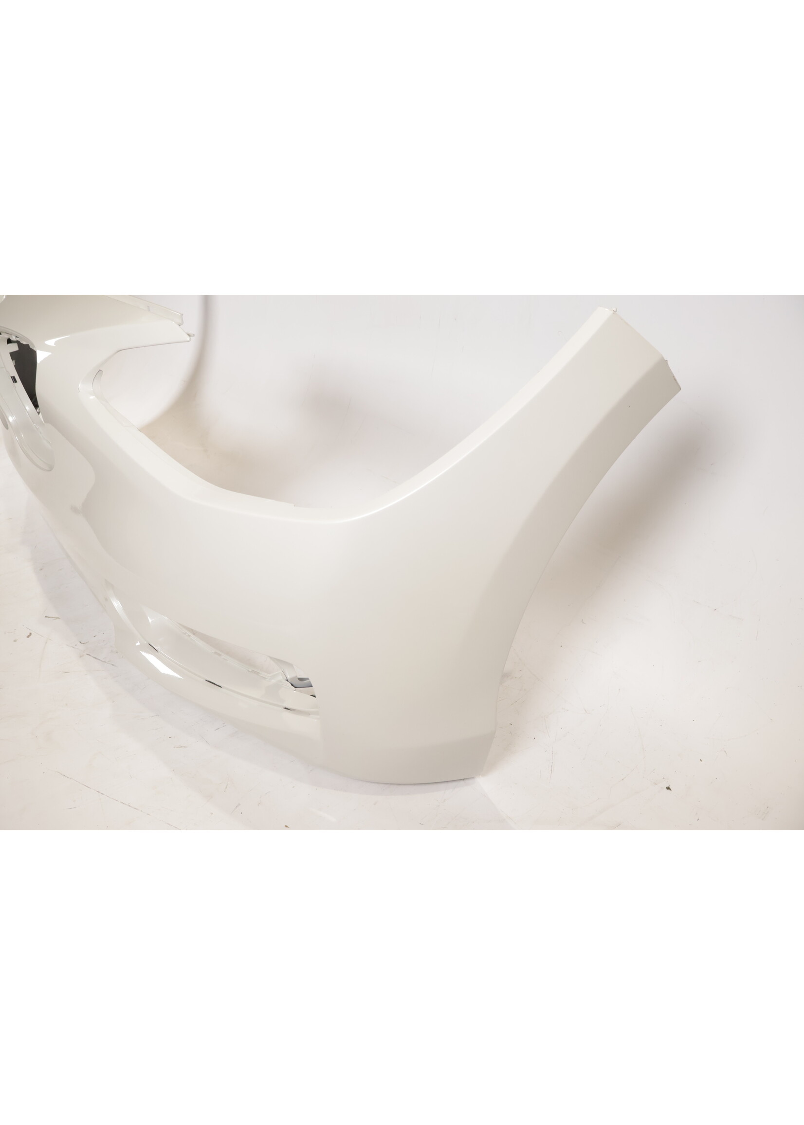 BMW  BMW 1er F20 F21 OEM Frontstoßstange NEU! 51117292973 7292973