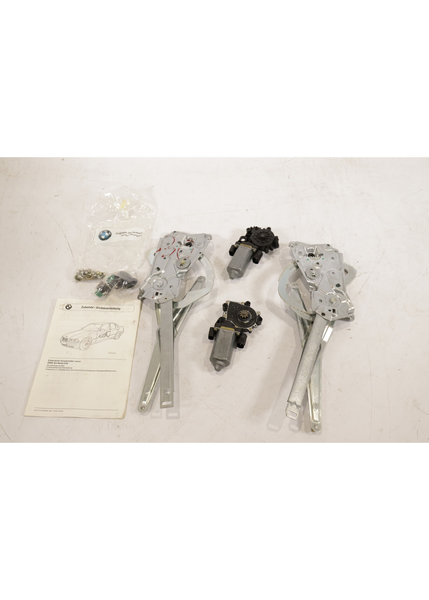 BMW BMW 3 Serie E36 OEM Elektrische ramen mechaniek set voorzijde NIEUW! 51329402713