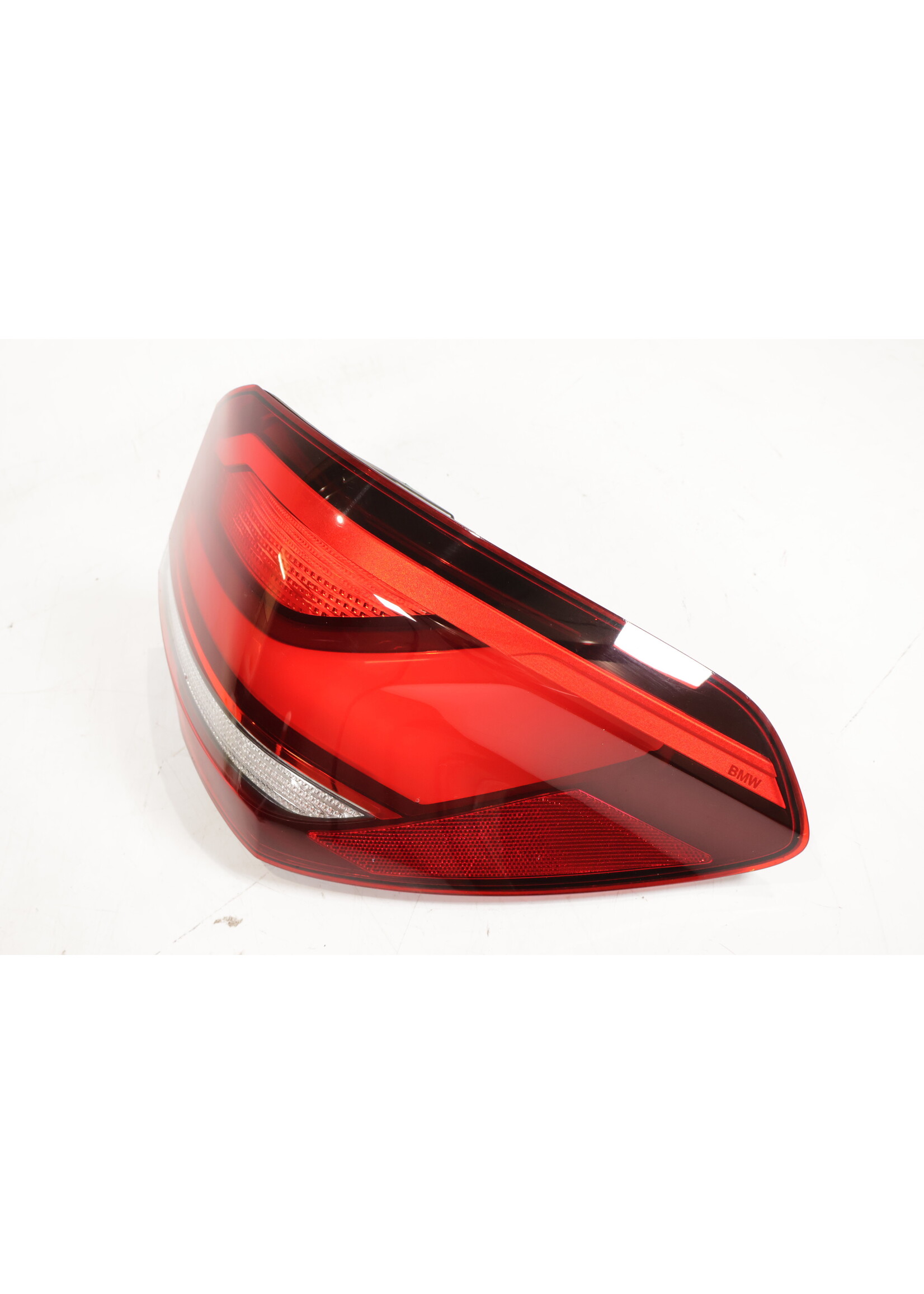 BMW BMW X1 F48 LCI LED taillight right 63217477714 7477714