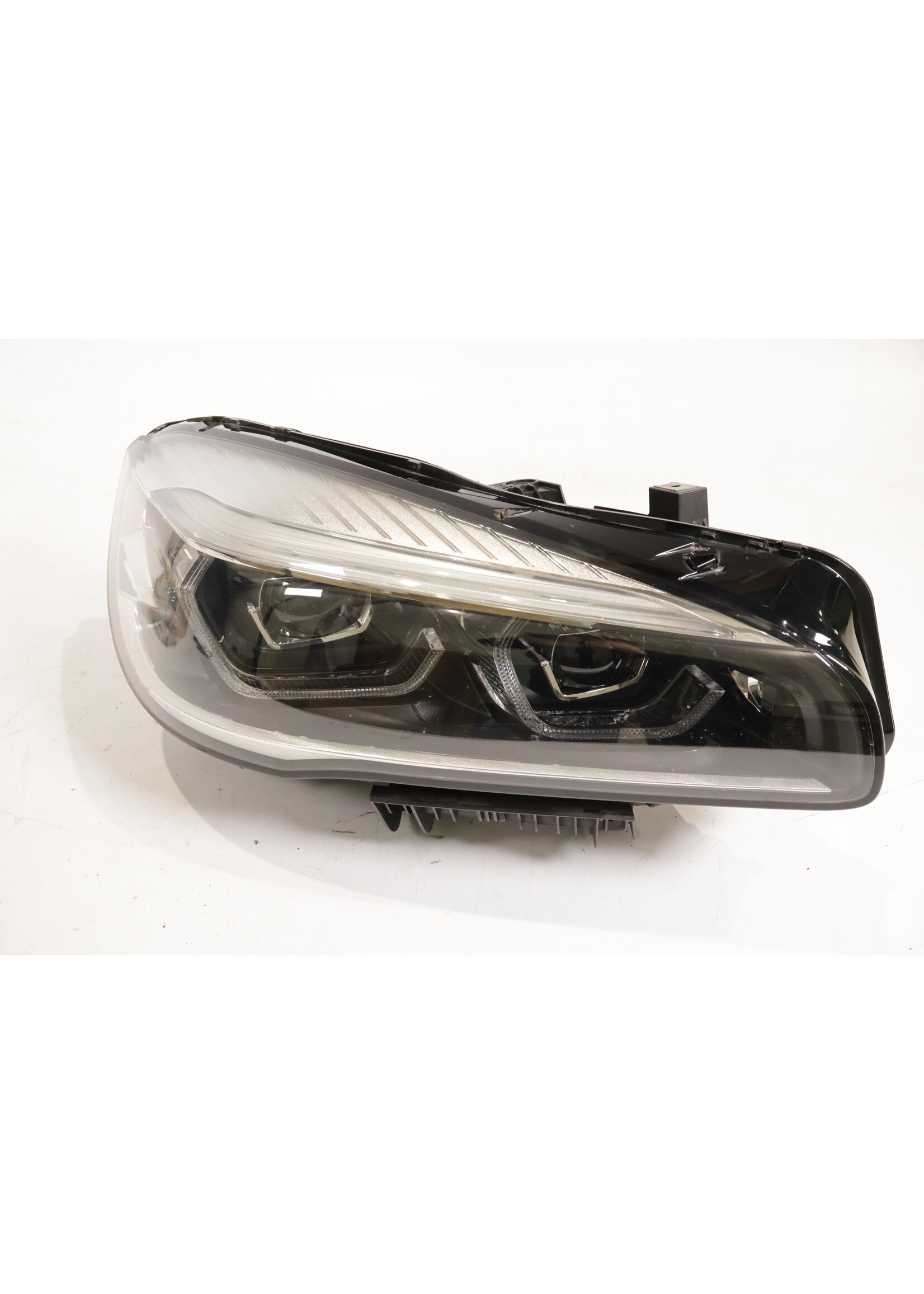 BMW BMW 2 Serie F45 F46 LCI Adaptieve LED koplamp rechts 8738646