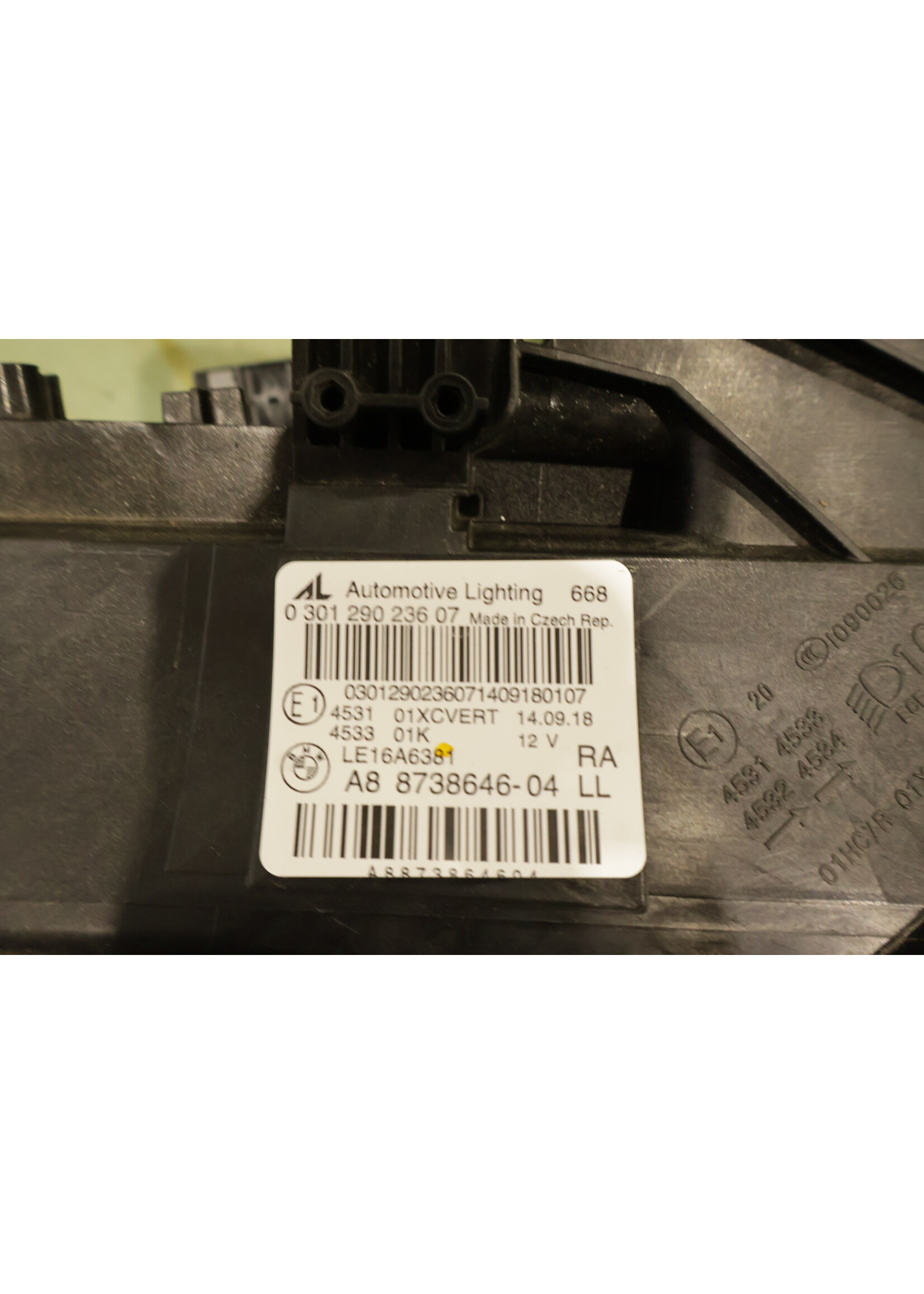 BMW BMW 2er F45 F46 LCI Adaptiver LED-Scheinwerfer rechts 8738646