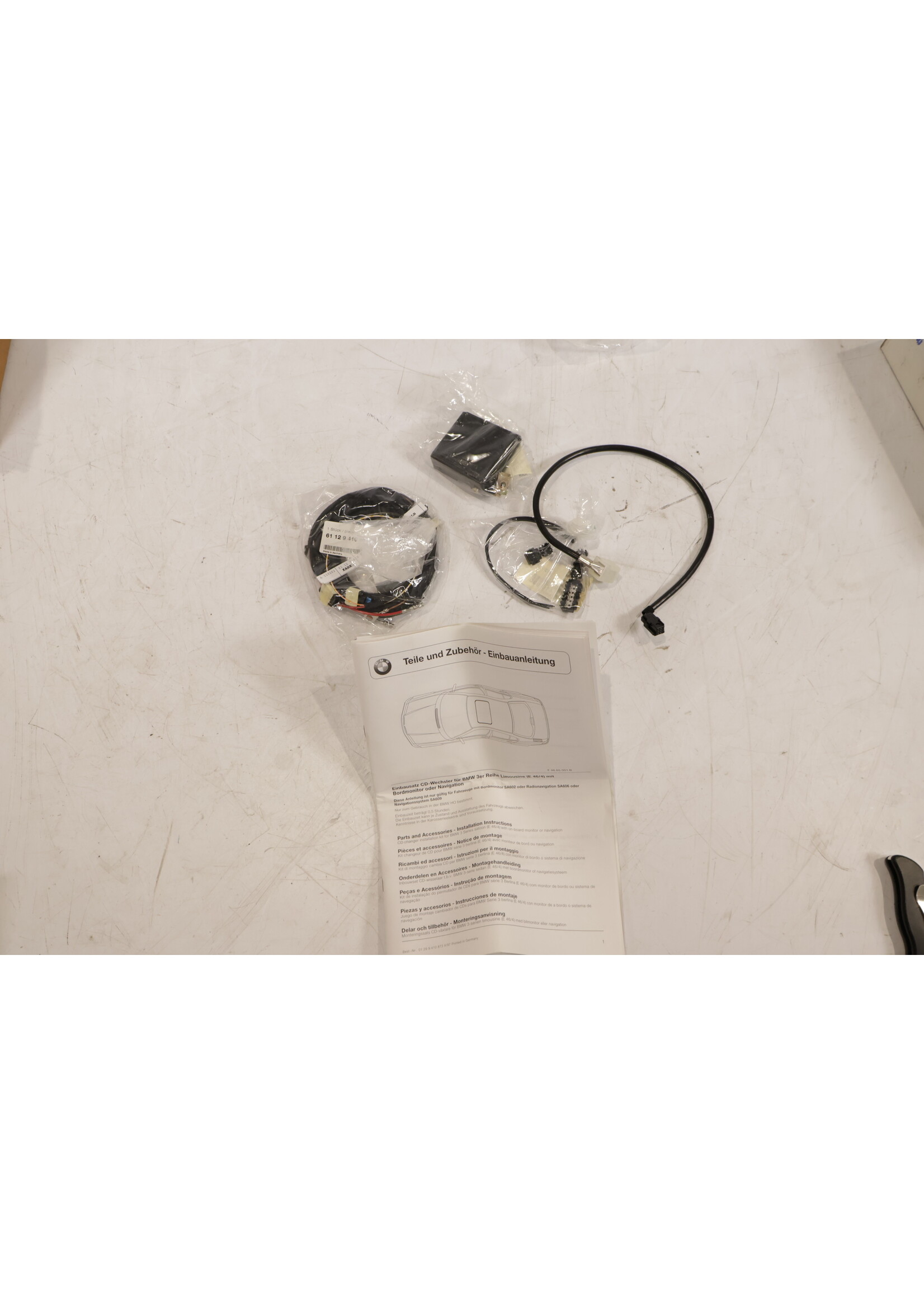 BMW BMW E46 3er OEM CD-Wechsler-Kit NEU! 65129408990