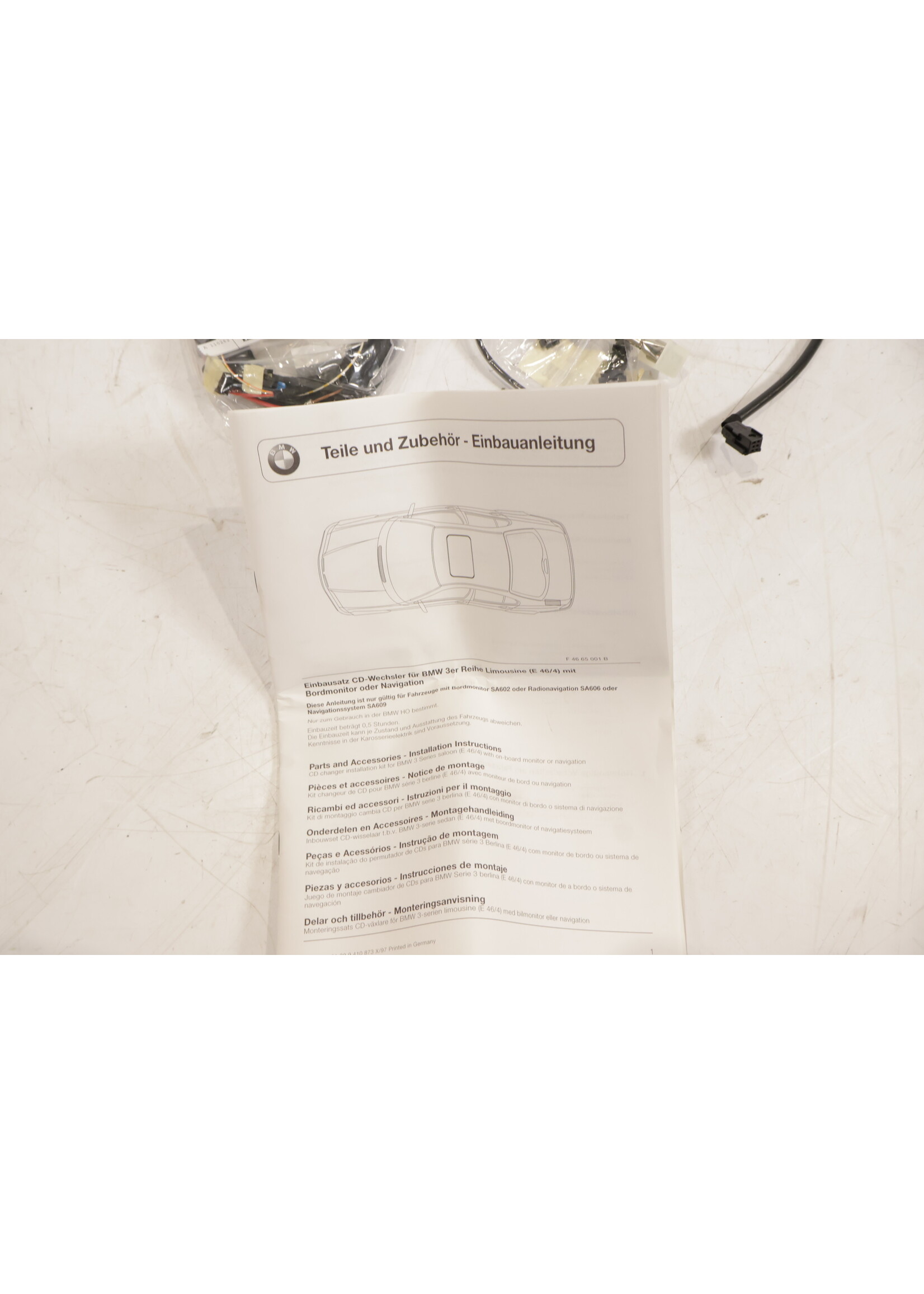 BMW BMW E46 3er OEM CD-Wechsler-Kit NEU! 65129408990