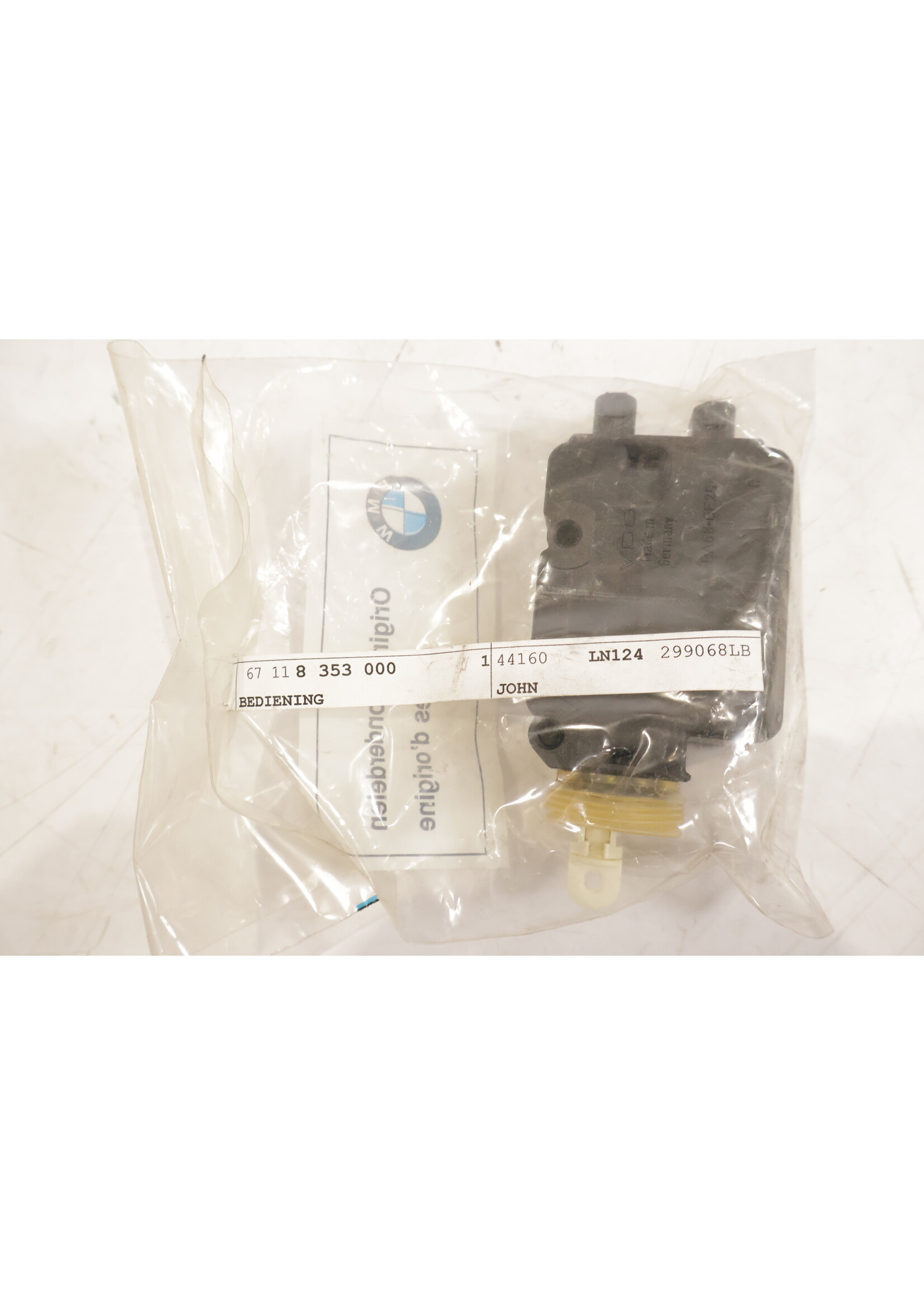 BMW BMW E34 E36  E38 OEM CV motor achterklep NIEUW! 67118353000 8353000