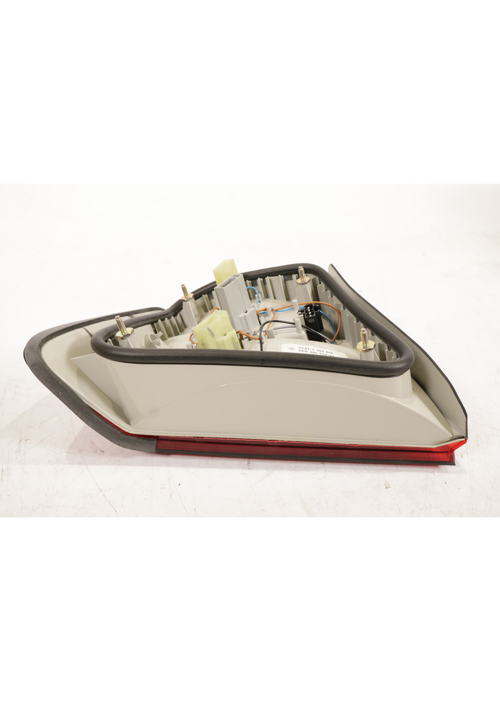 BMW BMW E31 8er OEM Rücklicht rechts NEU! 63211383046 1383046