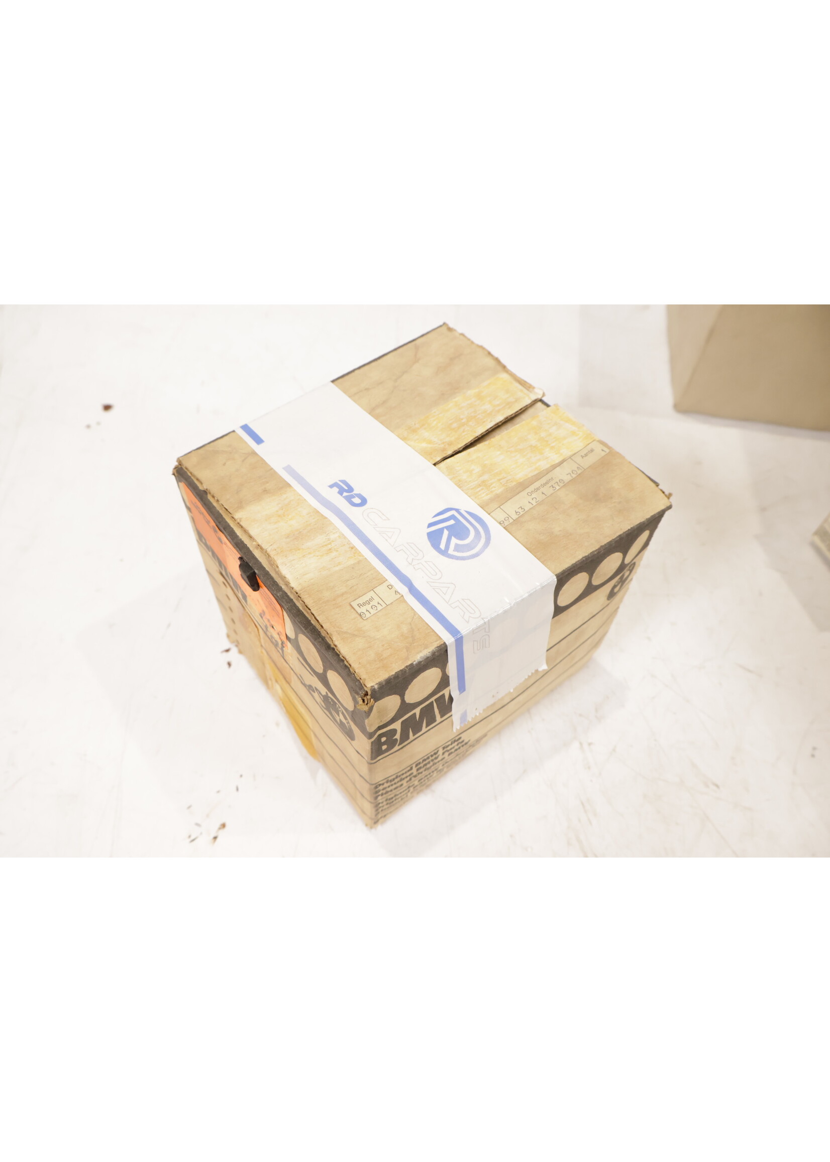 BMW BMW E30 3er OEM Scheinwerfer Hella NEU! 63121370704 1370704