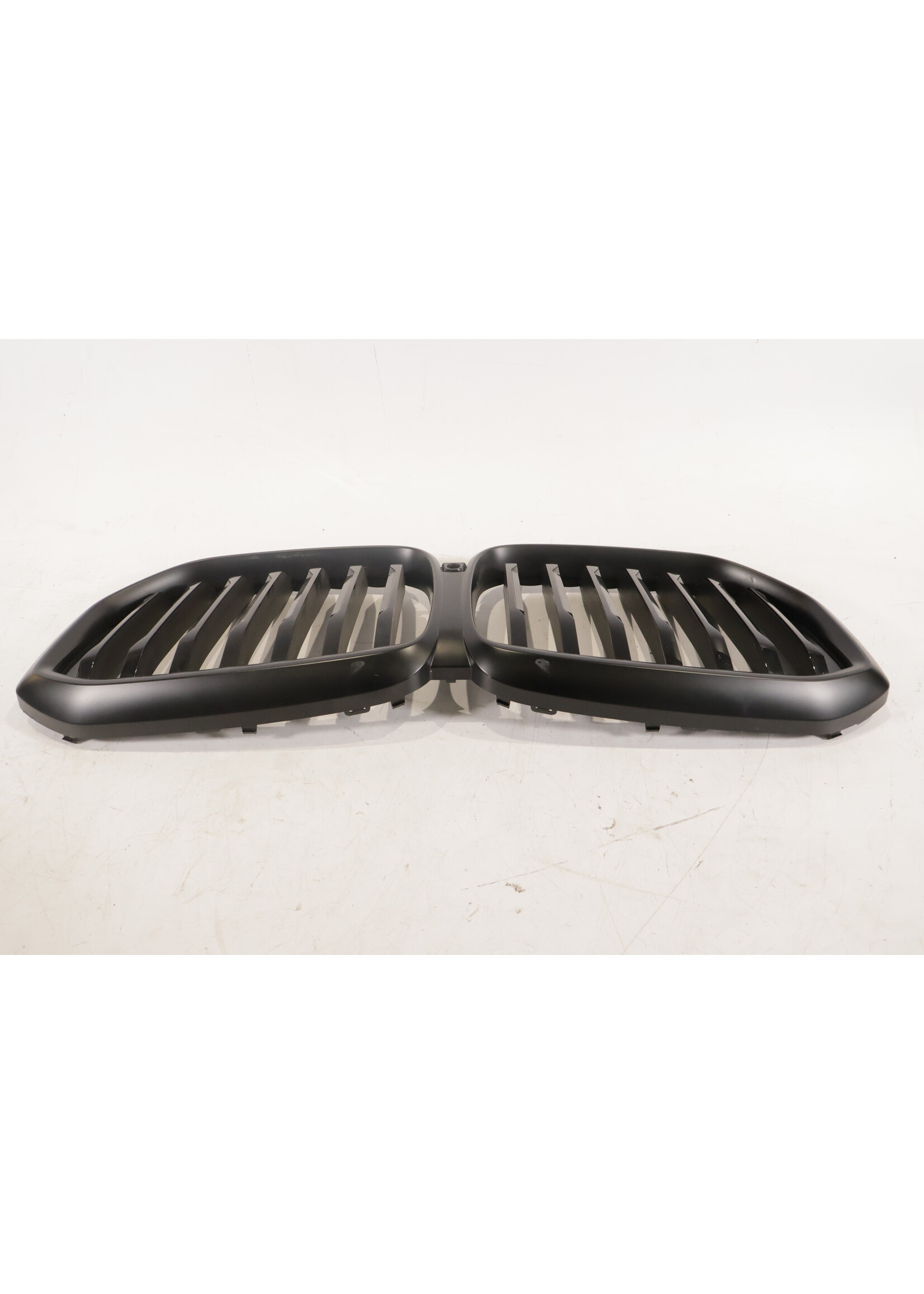 BMW BMW X5 G05 Original grill / kidney grille front matt black 164445 51135A67CC6 5A67CC6