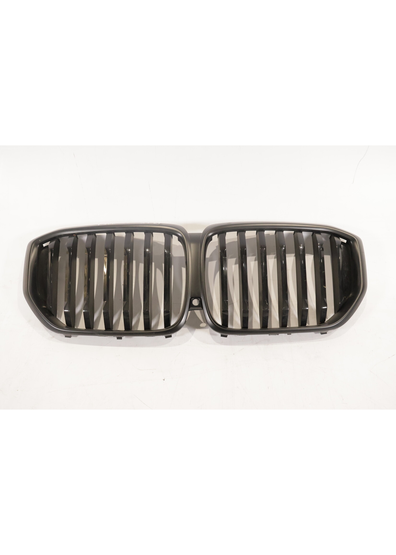BMW BMW X5 G05 Original grill / kidney grille front matt black 164445 51135A67CC6 5A67CC6