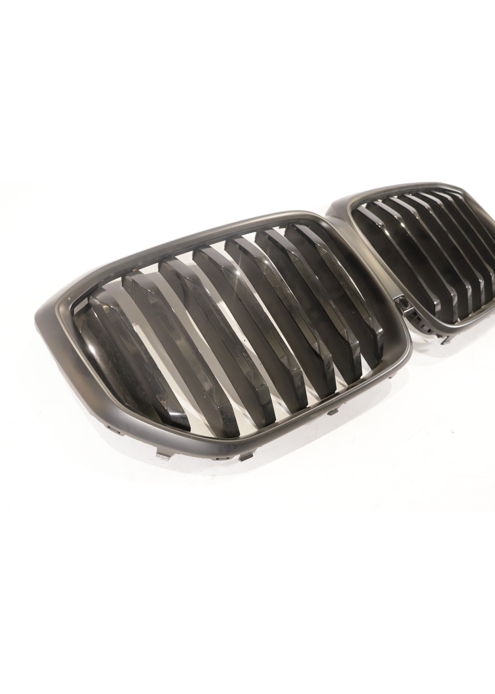 BMW BMW X5 G05 Original grill / kidney grille front matt black 164445 51135A67CC6 5A67CC6
