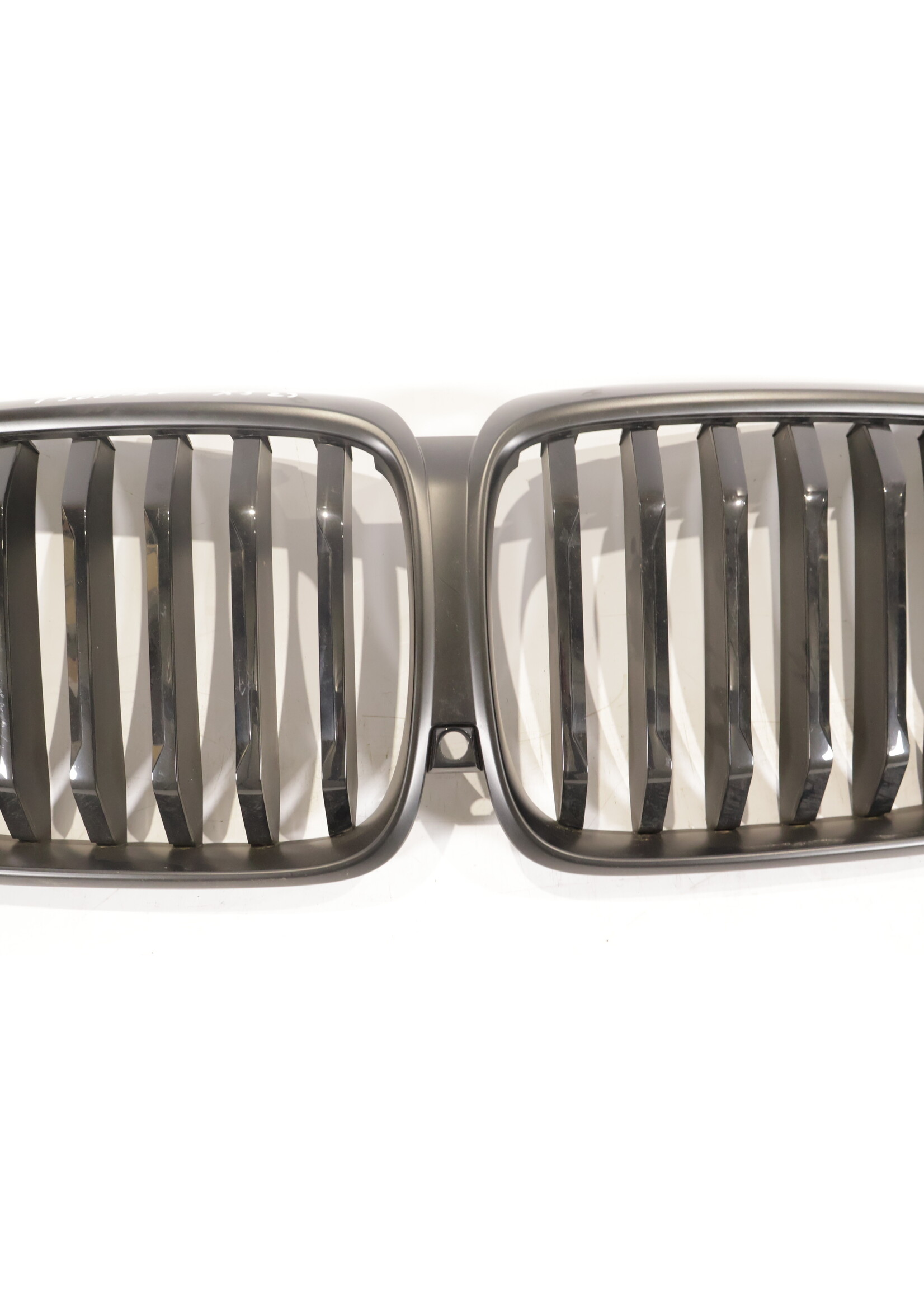 BMW BMW X5 G05 Grill / kidney grille front matt black 164445 51135A67CC6 5A67CC6