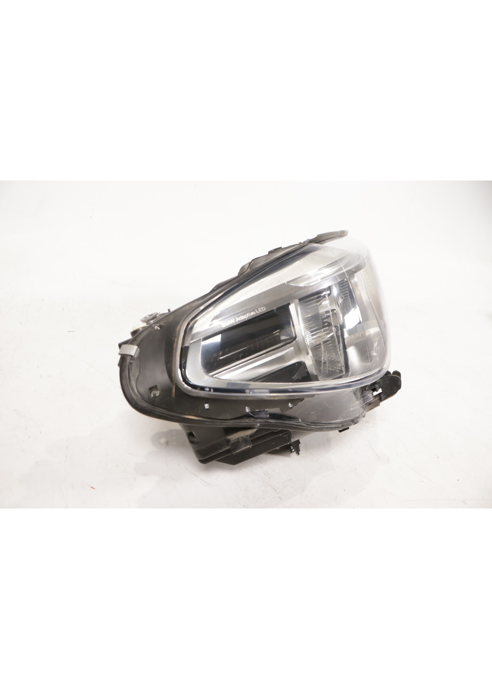 BMW BMW X3 G01 Adaptive LED headlight right 8739654
