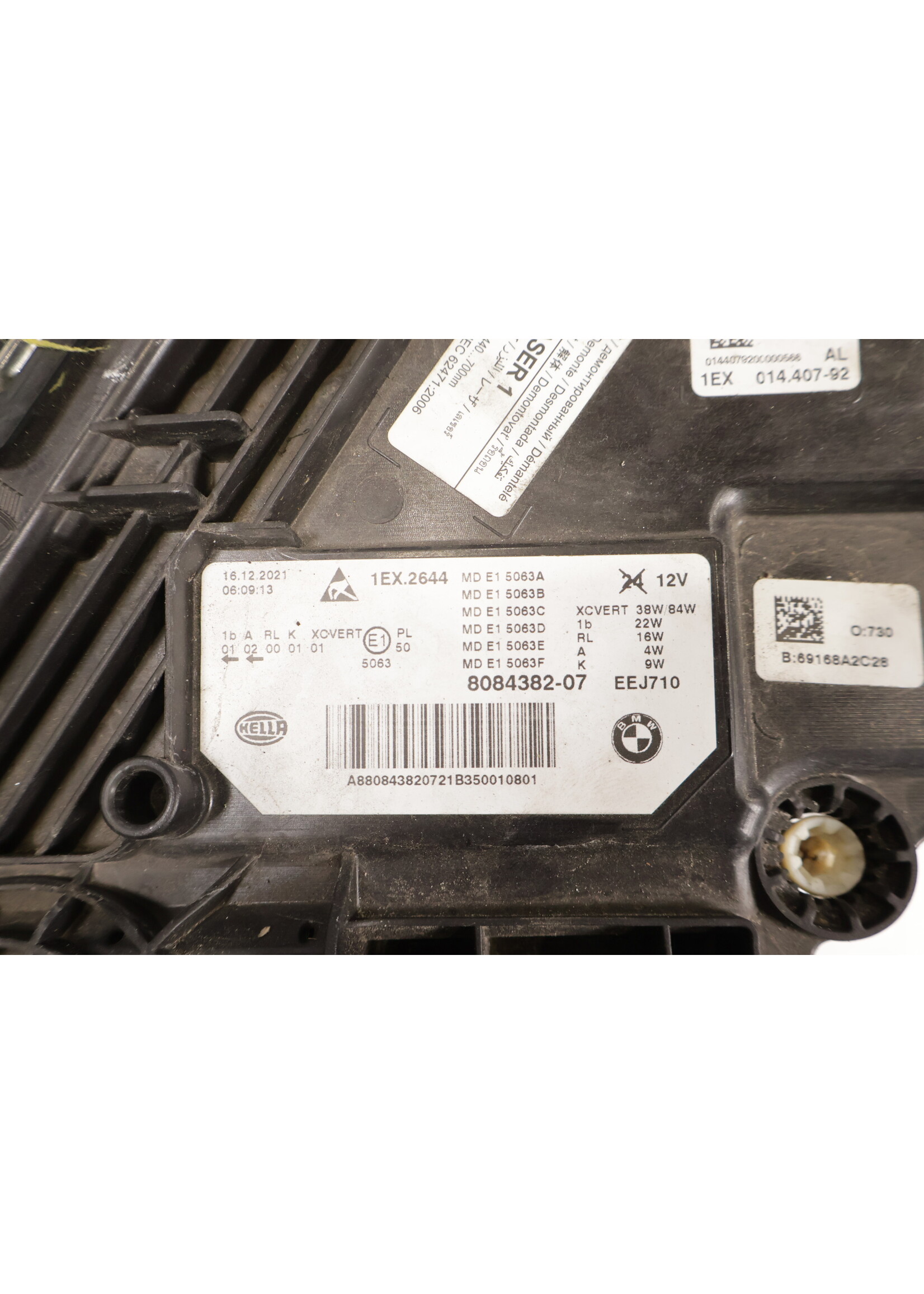 BMW BMW 5 Series G30 G31 LCI Laser Headlight right 8084382 63118084382