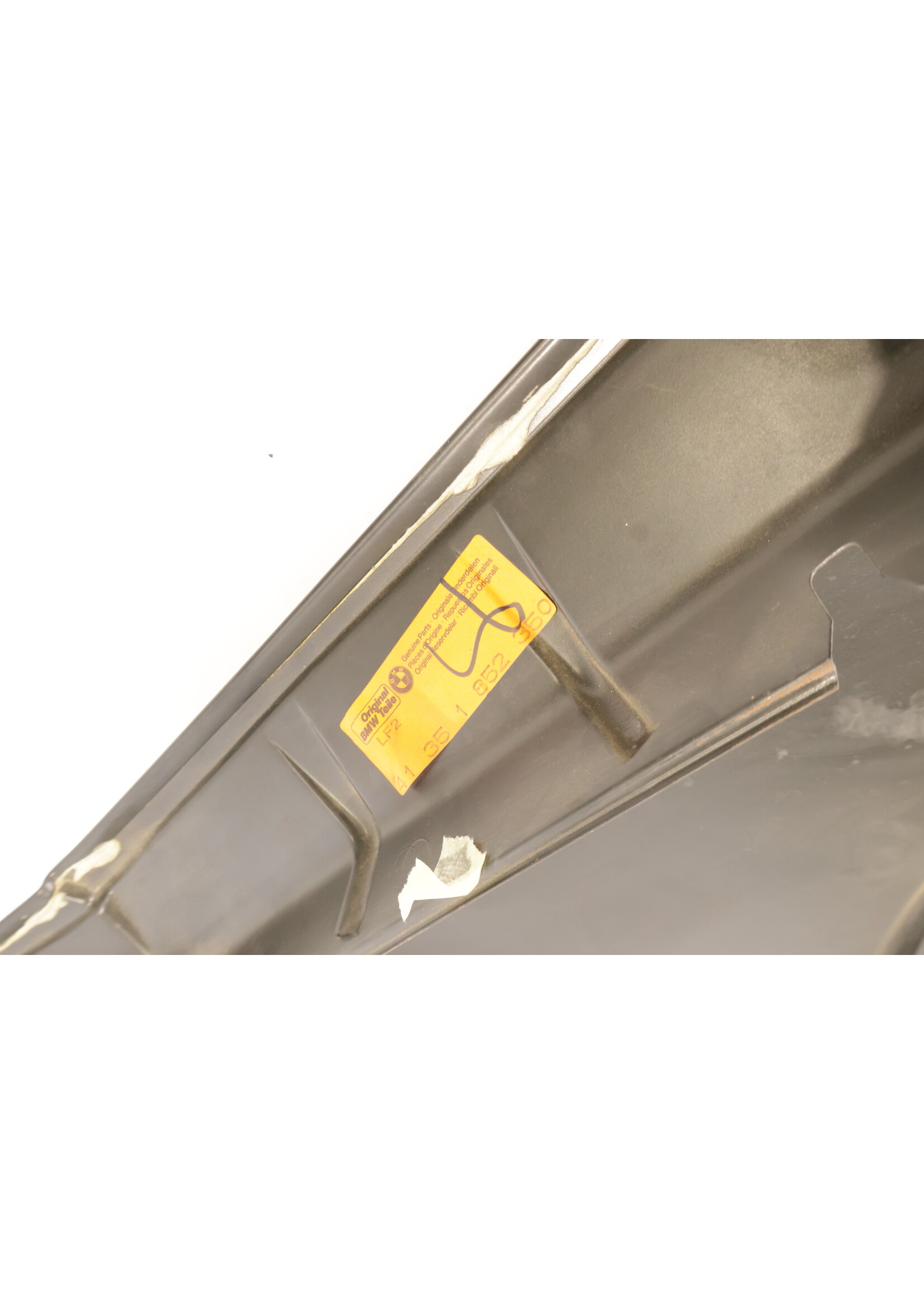 BMW BMW E23 7er OEM Seitenteil / Kotflügel rechts vorne NEU! 41351852350