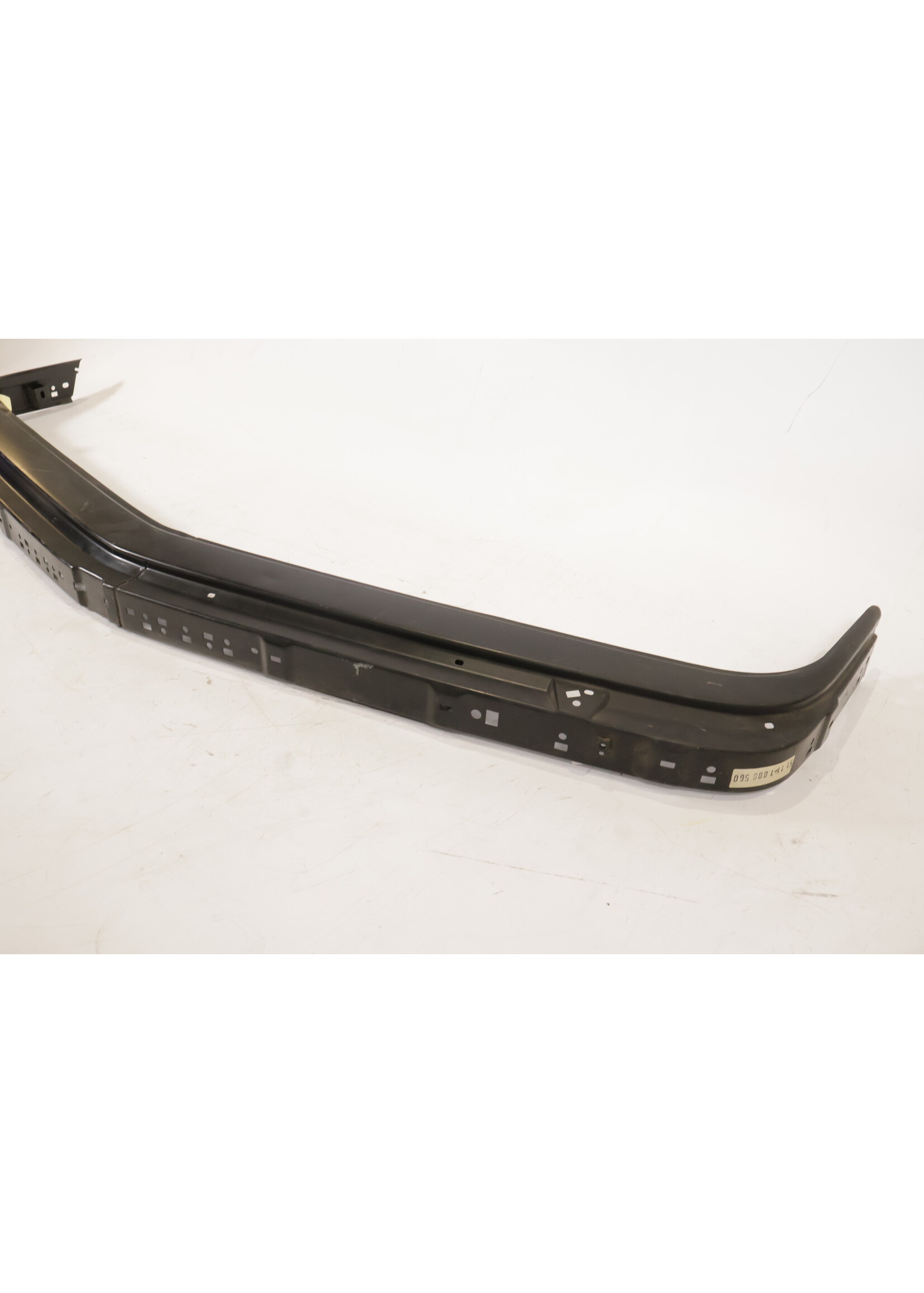 BMW BMW E23 7er OEM Frontstoßstange NEU! 51111880560 1880560