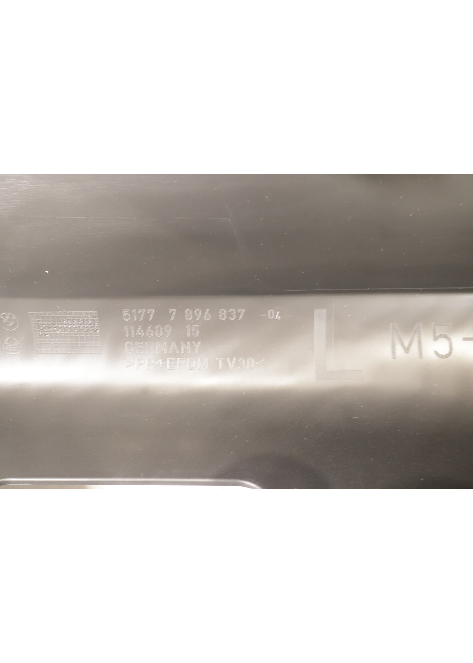 BMW BMW 5er E60 E61 M5 OEM Seitenschweller links NEU! 7907179 51777896837 7896837