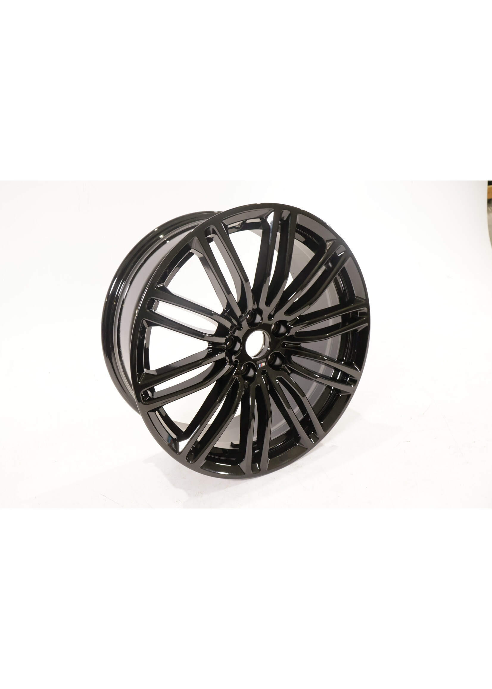 BMW BMW G30 G31 5 Series 19'' 664M Double spoke rim 8J 19'' high-gloss black 7856925