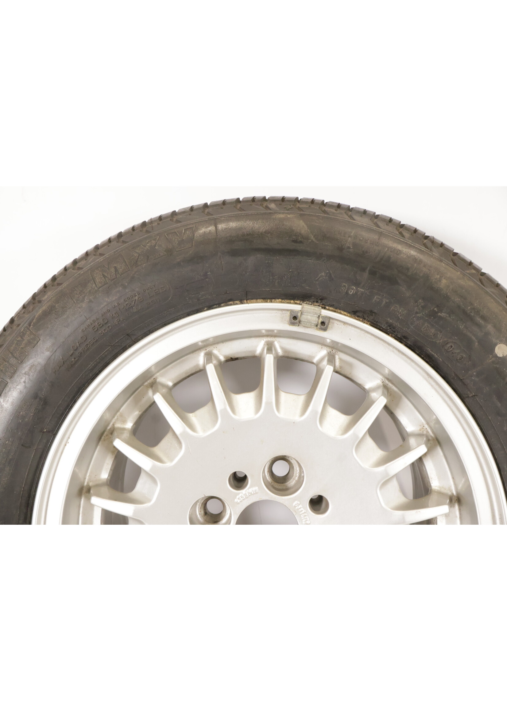 BMW BMW E30 3 Series 14'' rim 6J ET 35 with Michelin tire 1125688 36111125688