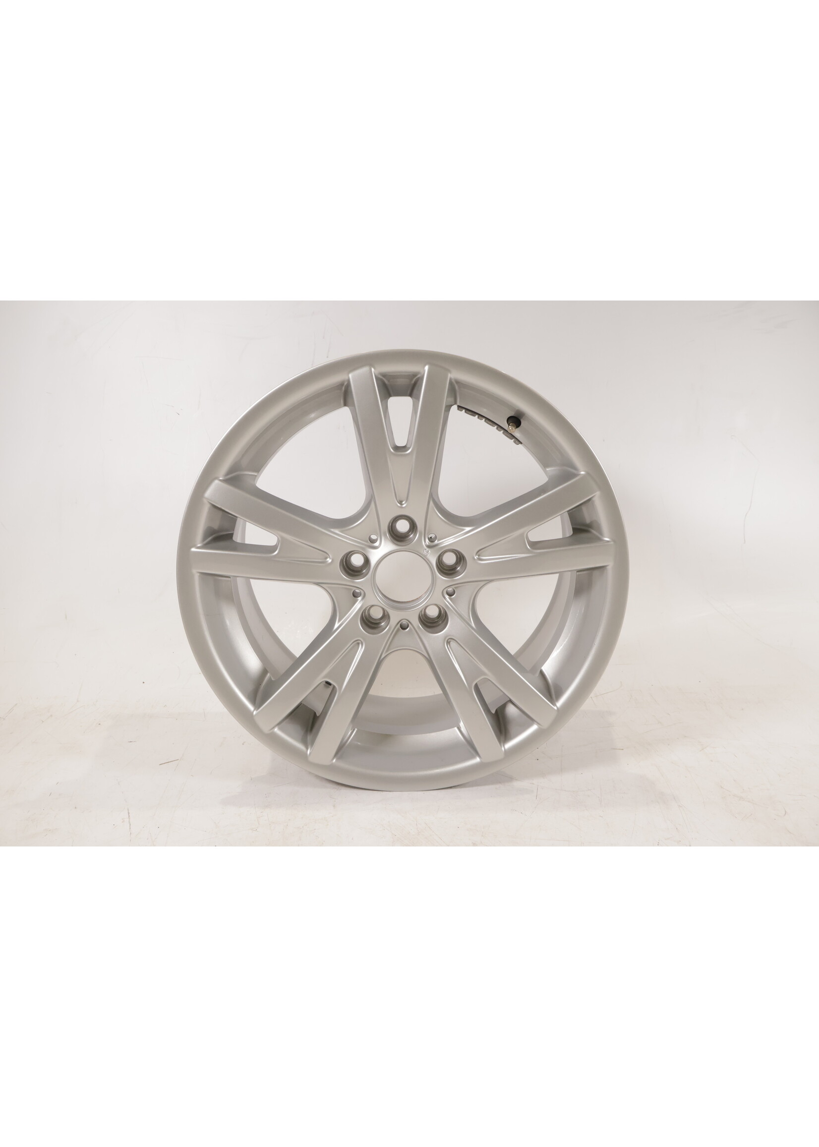 BMW BMW X3 E83 19'' rim 9J 5 x 120 6765027