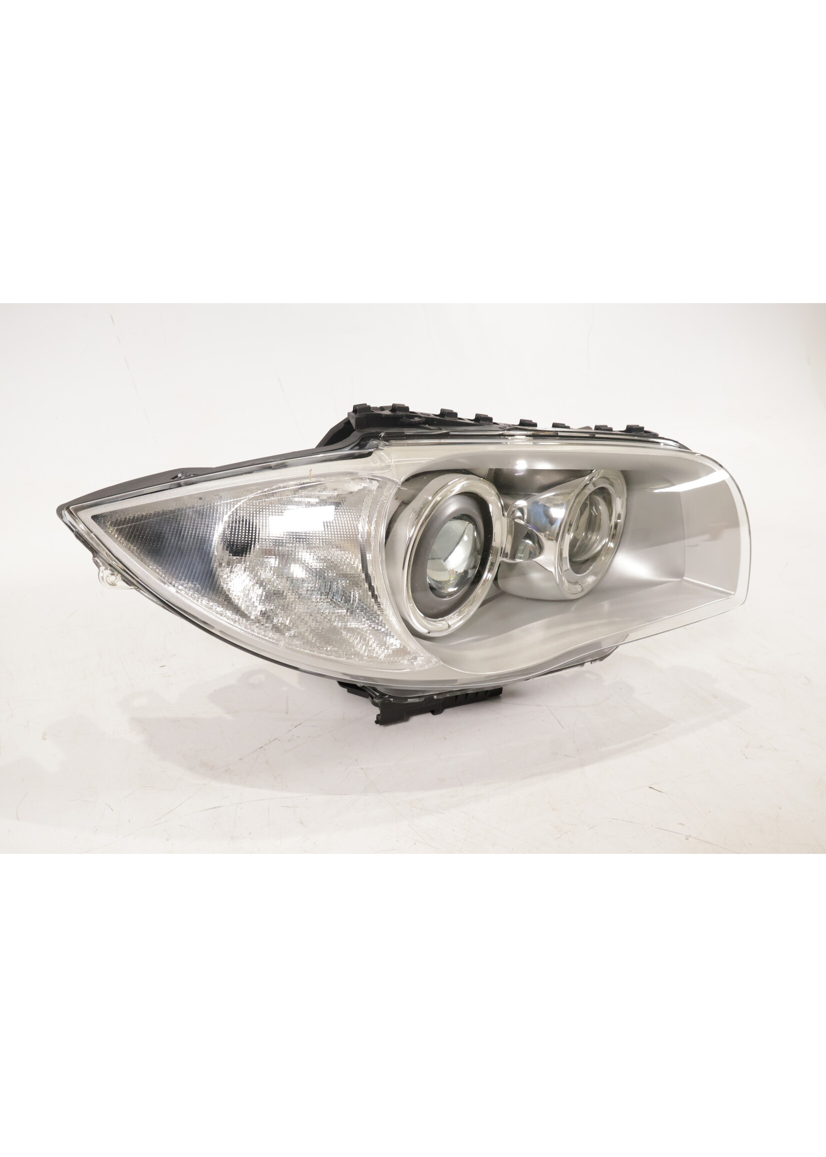 BMW BMW E87 1 Series OEM Headlight Xenon right! 63117180840 7180840
