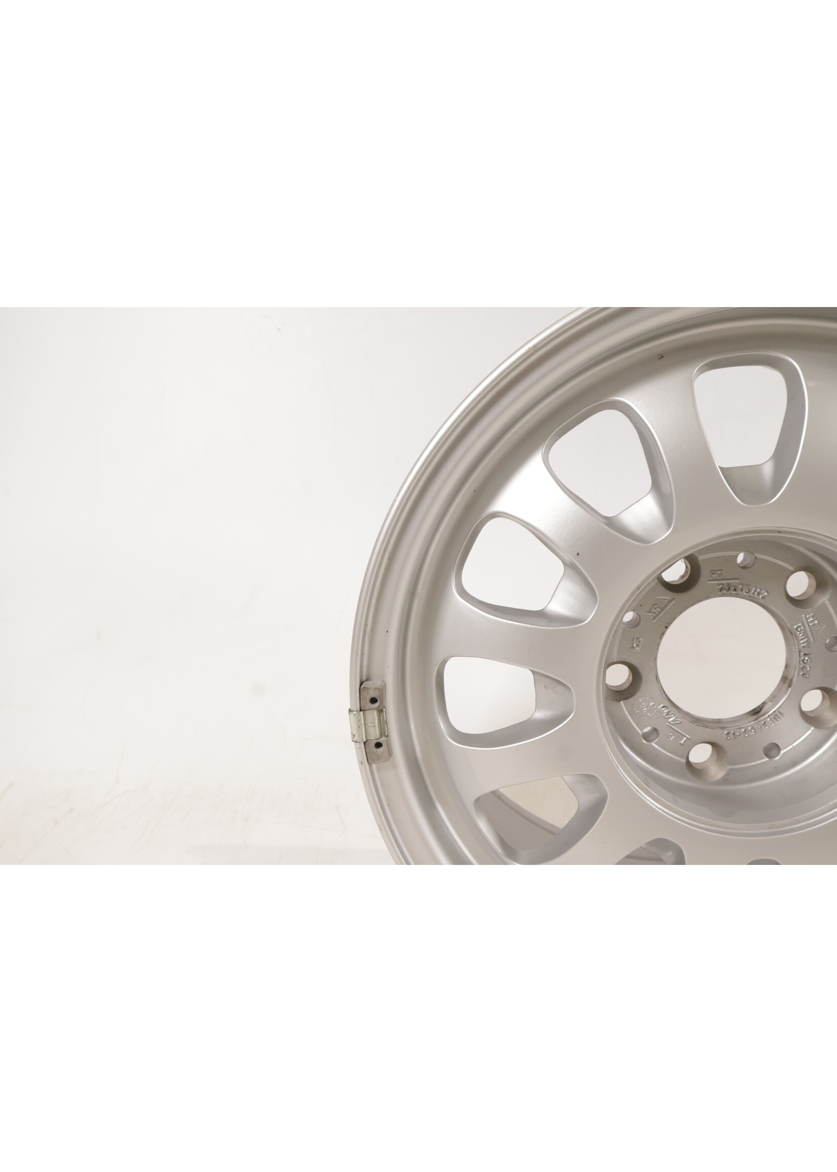 BMW  BMW E39 5 Series 15'' Original rim 7J ET 20 1093463