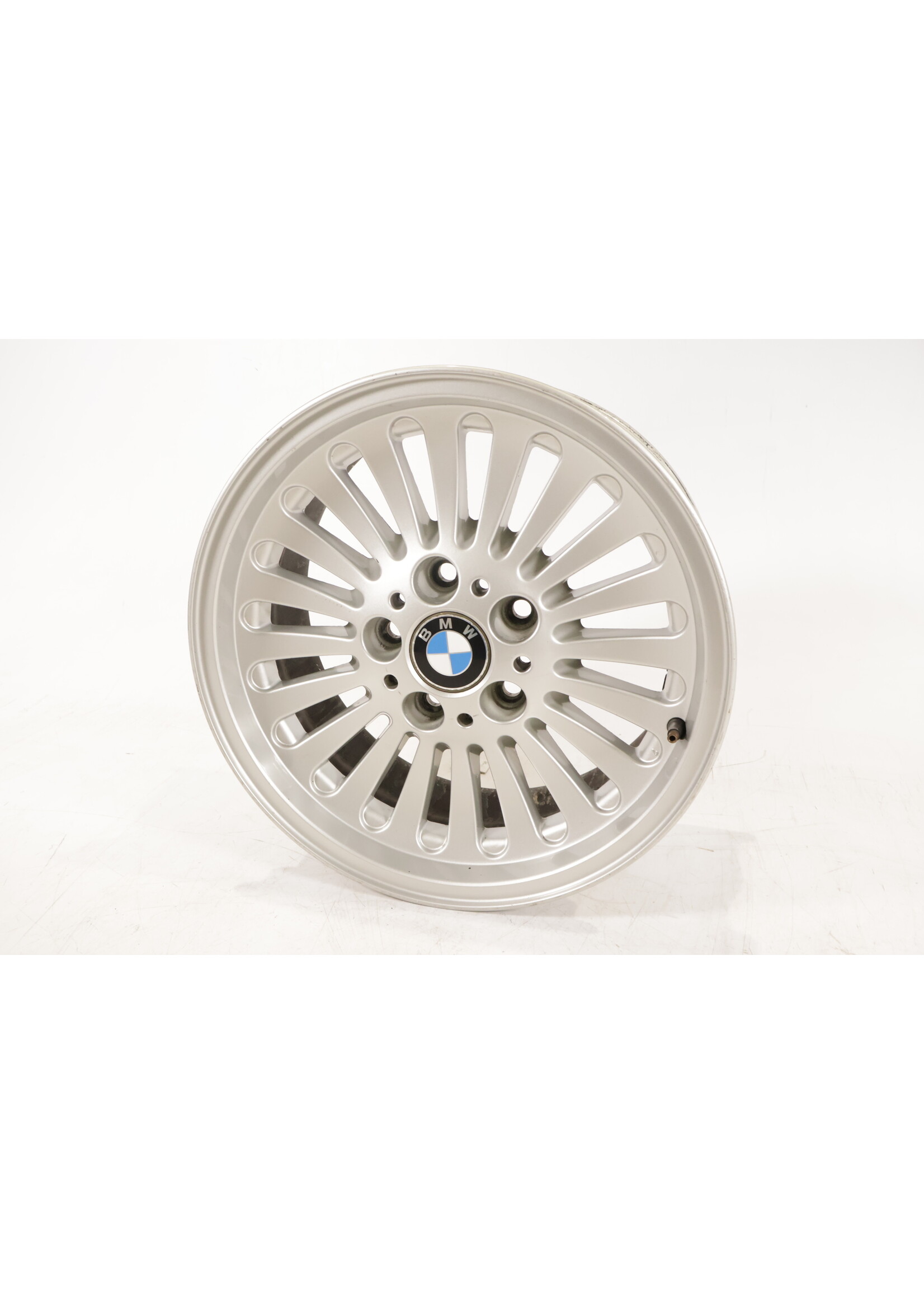 BMW BMW E39 5 Series 16'' Original rim 7J Styling 33 ET 20 1092209 36111092209