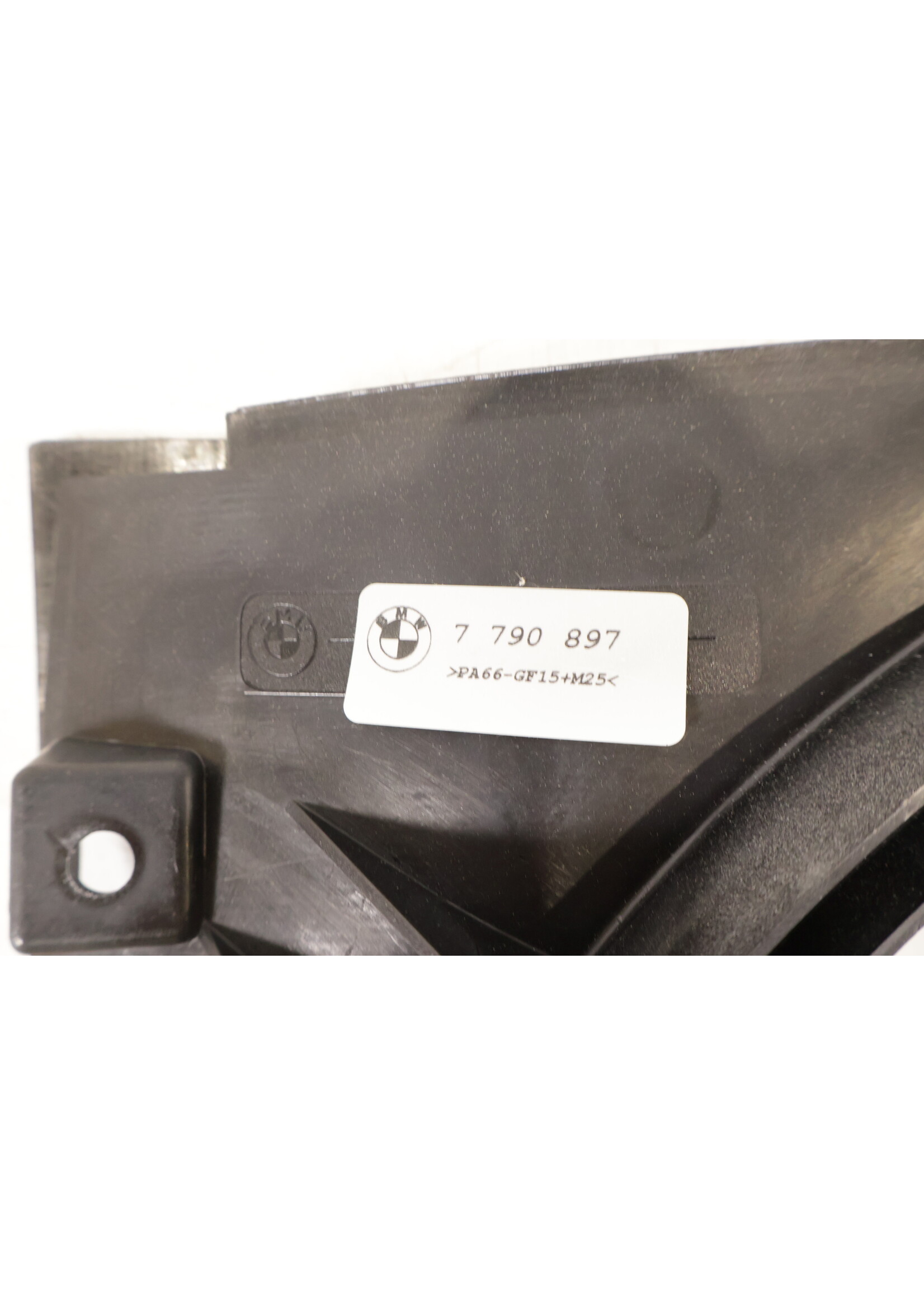 BMW BMW E90 E91 E92 E93 3 Series OEM cooling fan housing NEW! 17117790897 7790897