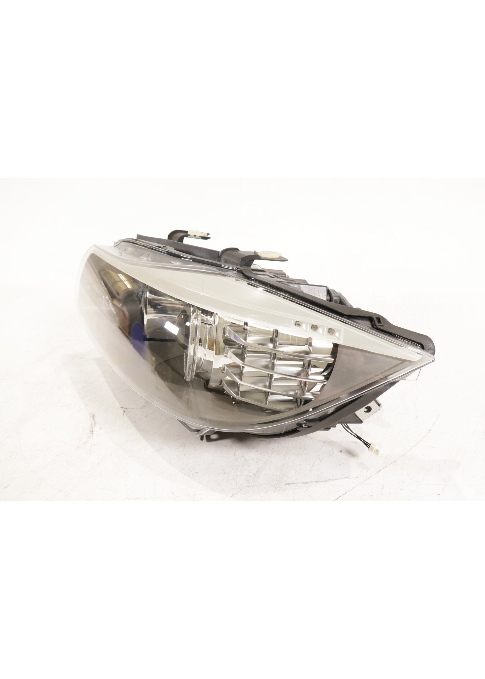 BMW BMW E90 E91 3 Series LCI OEM Bi xenon headlight left NEW! 63117240249 7240249