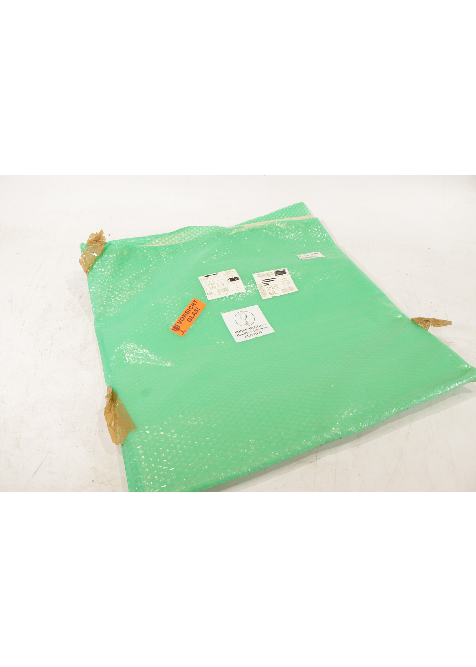 BMW BMW 5 Series F11 Touring OEM side window door left rear NEW! 51357182119 7182119