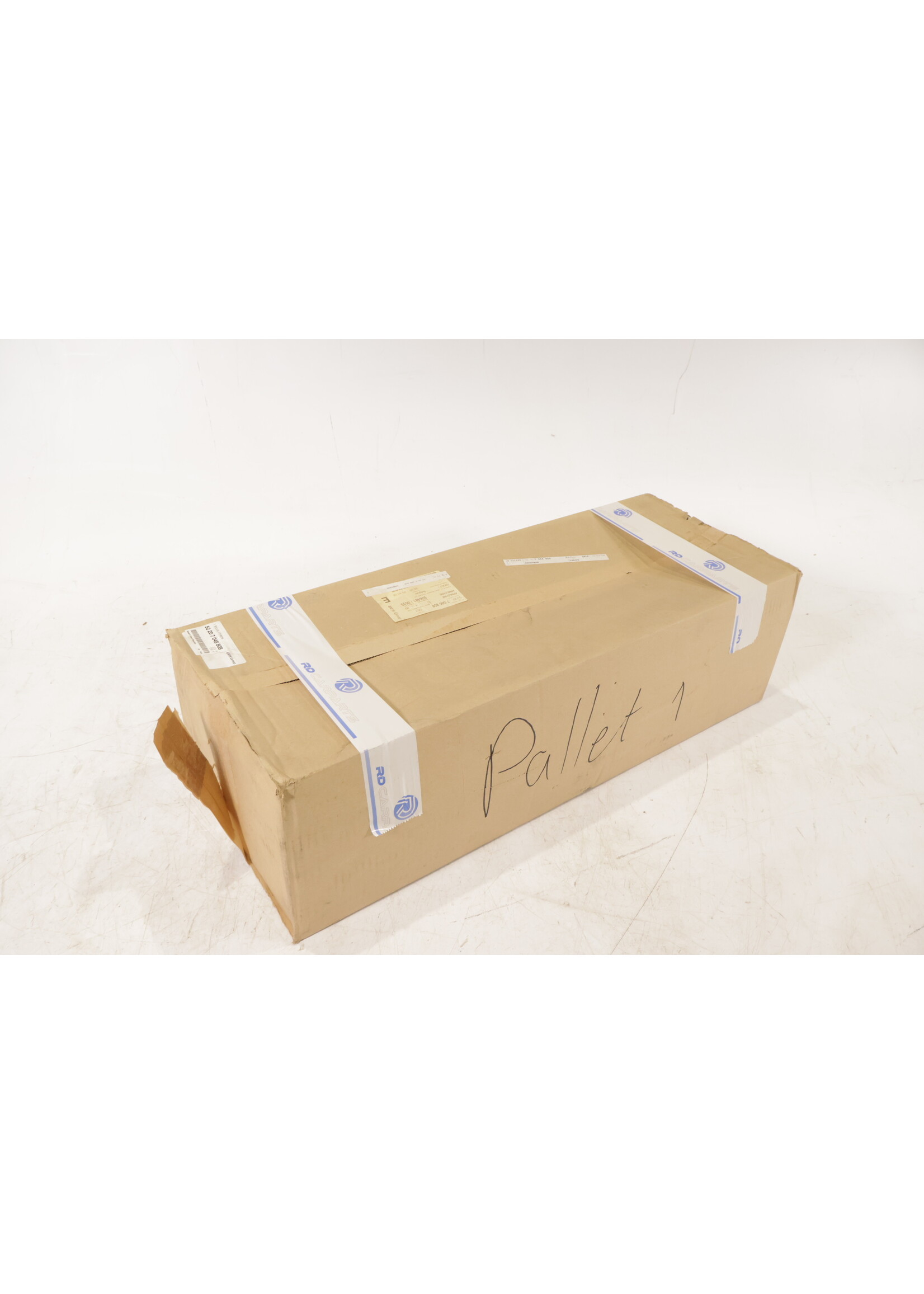 BMW BMW E46 3er OEM Armlehne Leder mit Getränkehalter NEU! 52207046808