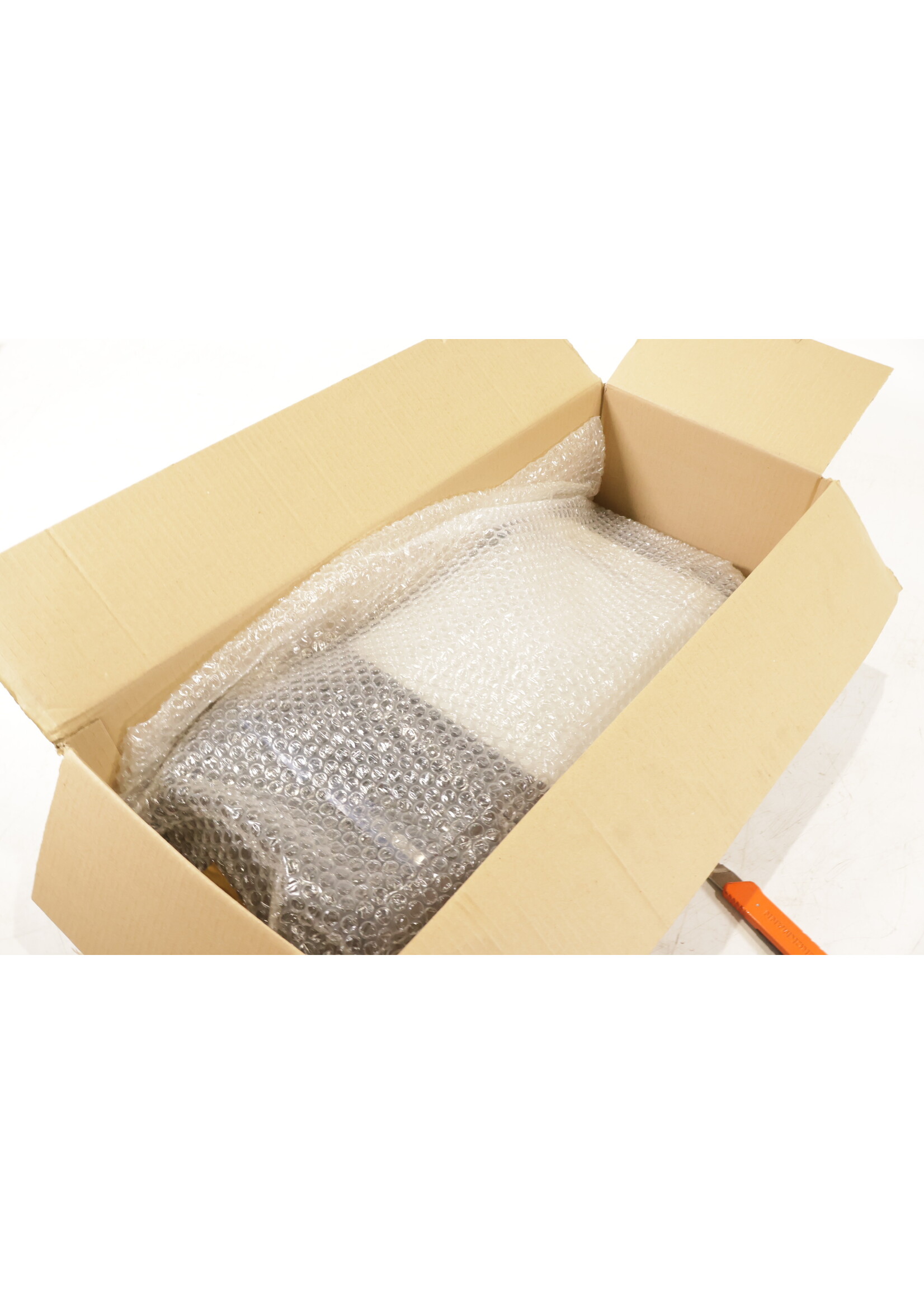 BMW BMW E46 3er OEM Armlehne Leder mit Getränkehalter NEU! 52207046808