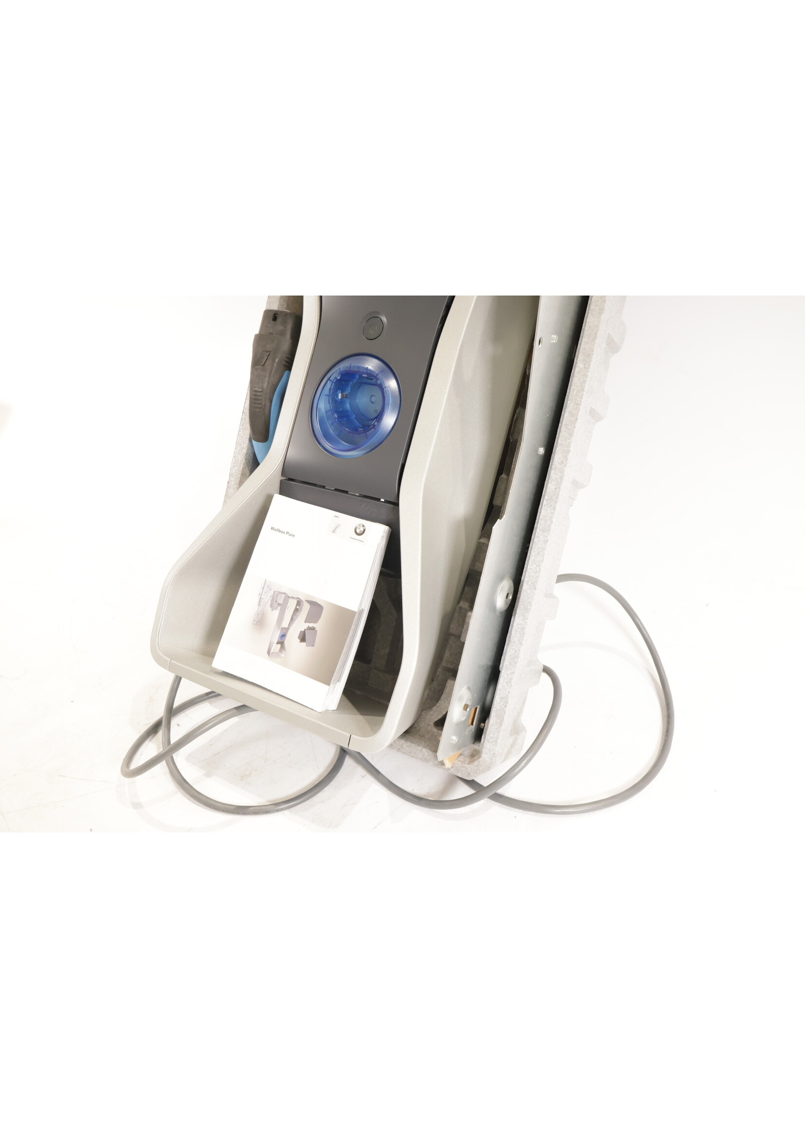 BMW BMW Wallbox pure 3,7KW T2 EU Ladestation NEU! 61902347658 2347658