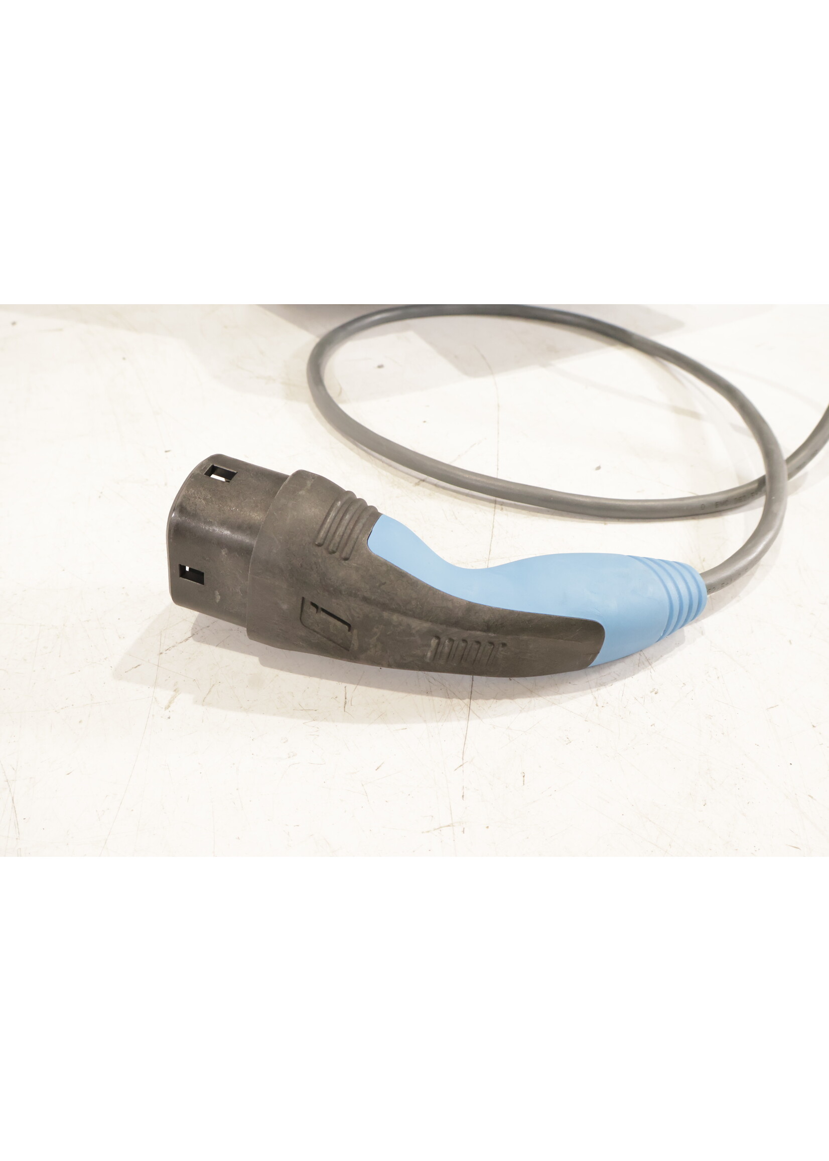 BMW BMW Wallbox pure 3.7KW T2 EU charging station NEW! 61902347658 2347658