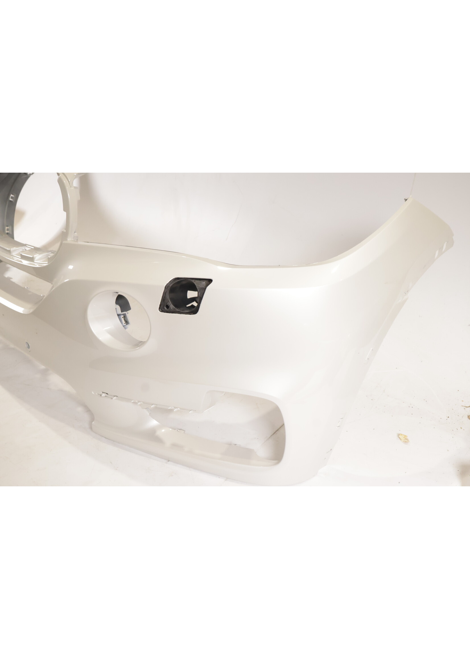 BMW BMW X5 F15 OEM Voorbumper met PDC NIEUW! 51117394935 51117303096