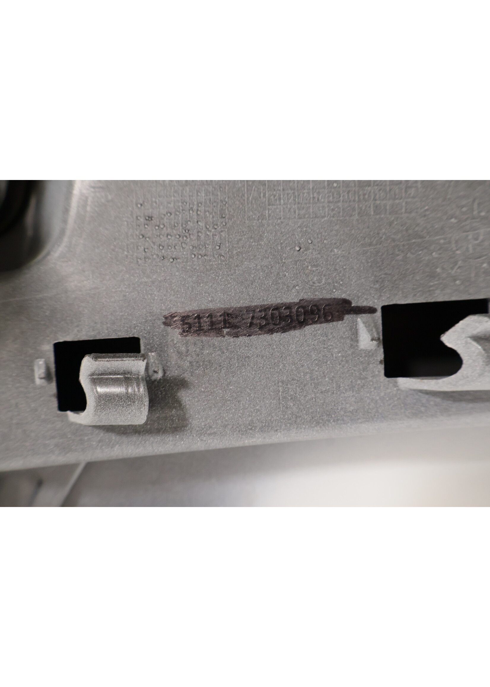 BMW BMW X5 F15 OEM Voorbumper met PDC NIEUW! 51117394935 51117303096