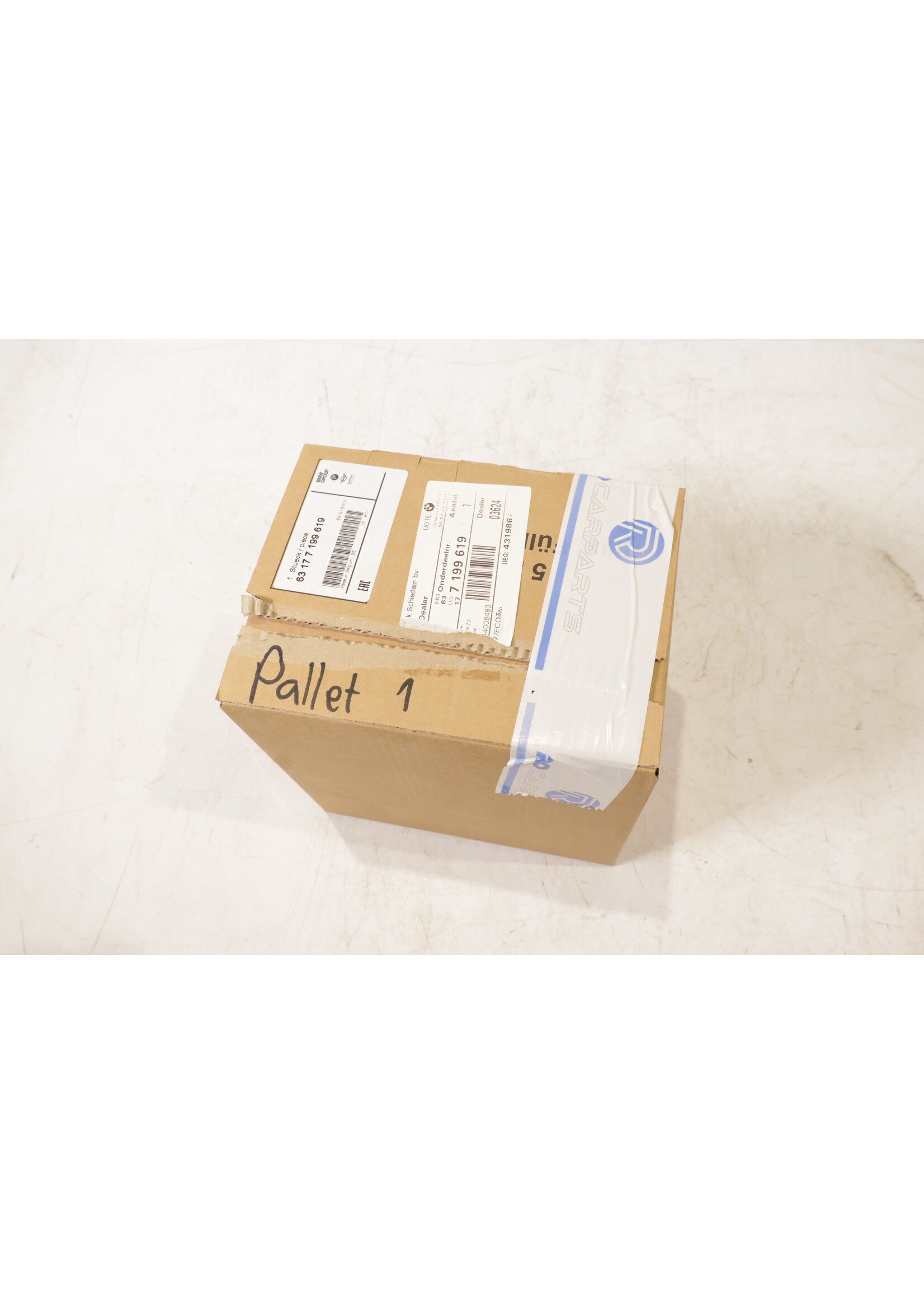 BMW BMW 5 Serie F07 OEM Mistlamp met gloeilamp H8 links NIEUW! 63177199619 7199619