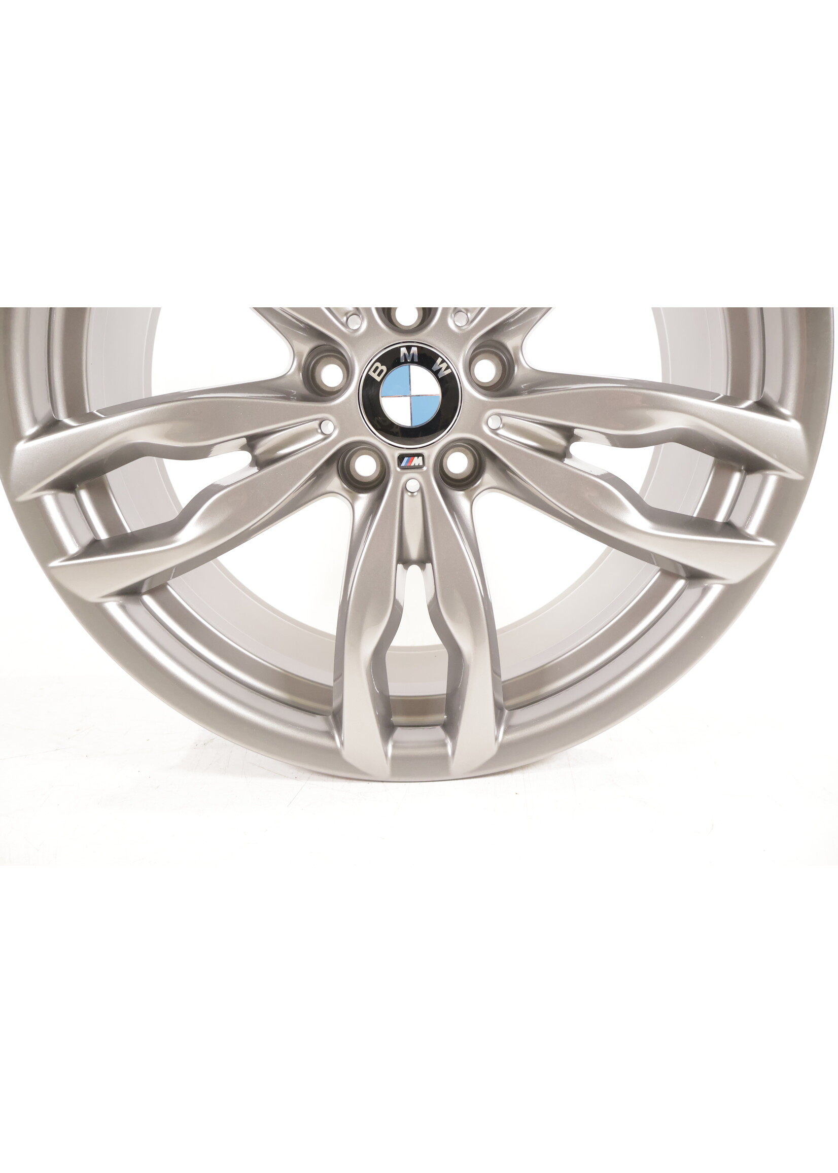 BMW BMW 5er und 6er F10 F11 F12 F13 M Felge Doppelspeiche 8,5J 20'' ET 33 36117845867 7845867