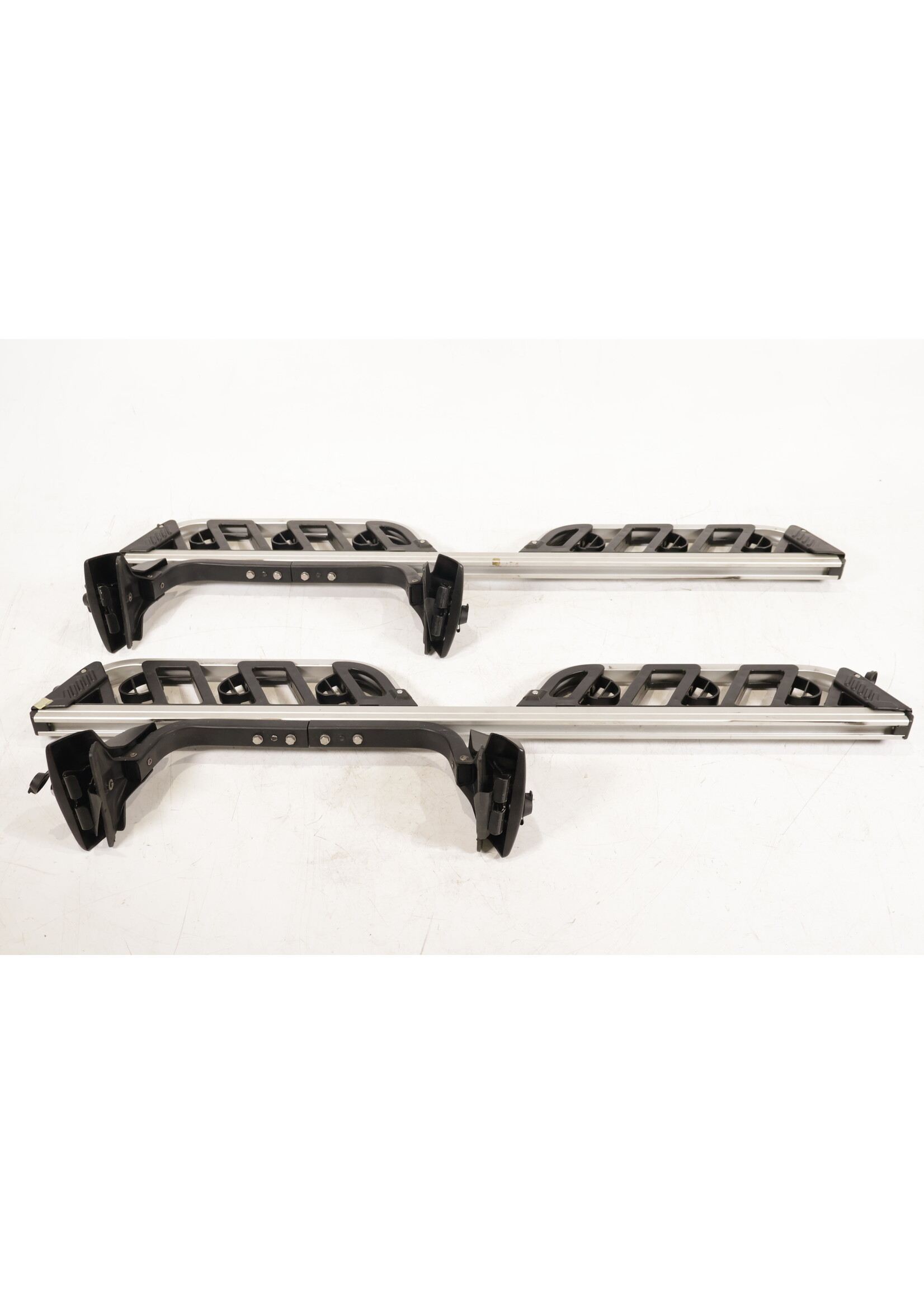 BMW  BMW E32 E34 5 & 7 Series OEM Multifunctional ski rack set NEW! 82129401018