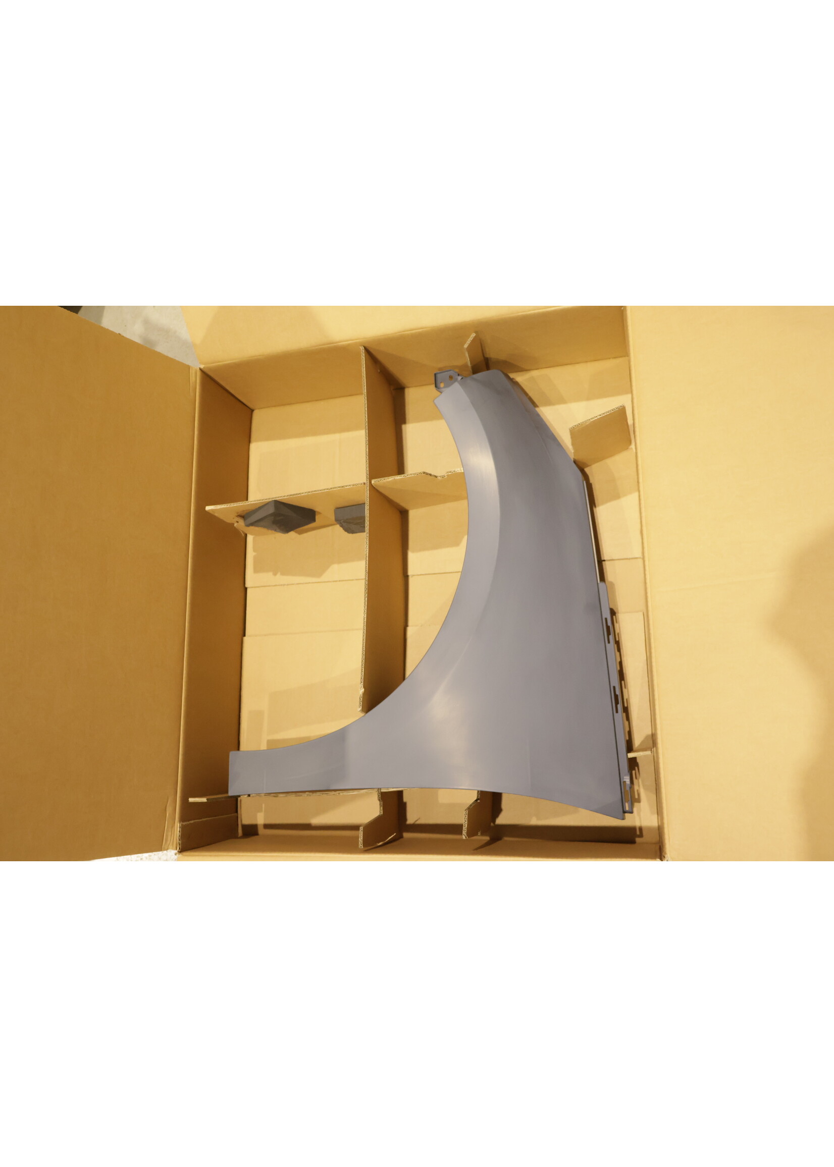 BMW BMW I3 I01 OEM Seitenteil / Kotflügel links vorne NEU! 51647375893 7375893