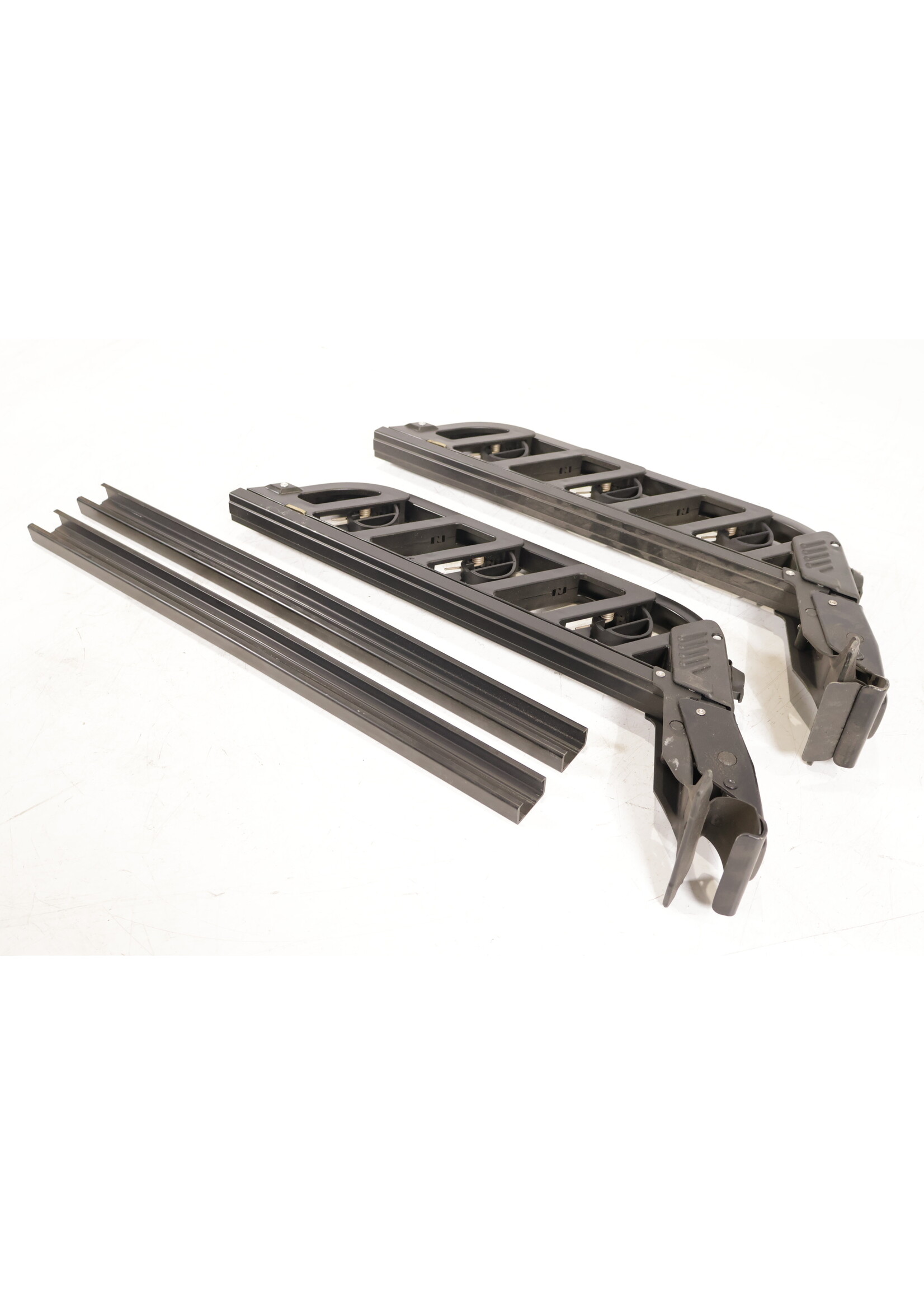 BMW BMW E32 E34 5 & 7  Serie OEM Dakdrager / skidrager NIEUW! 82129401432 9401432