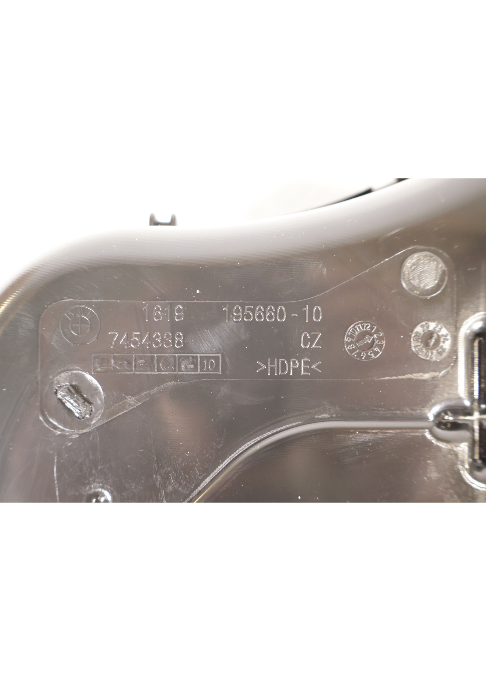 BMW  BMW 3 Series G20 G21 OEM Adblue tank NEW! 16197454338 7454338