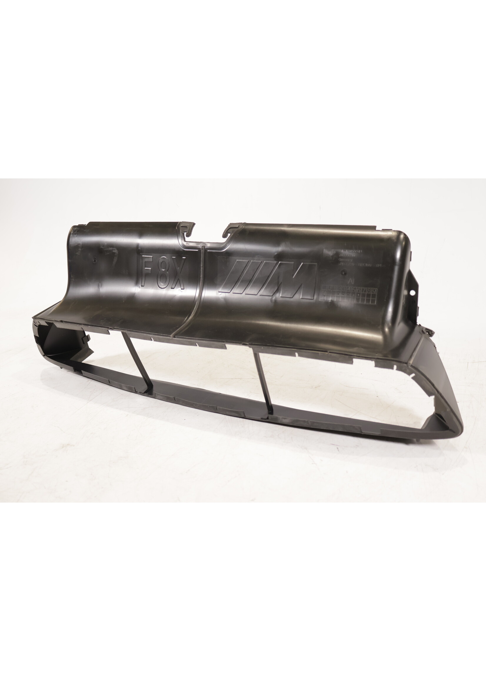 BMW BMW M3 M4 F80 F82 F83 Kühler Lufteinlass NEU! 51748055843 8055843