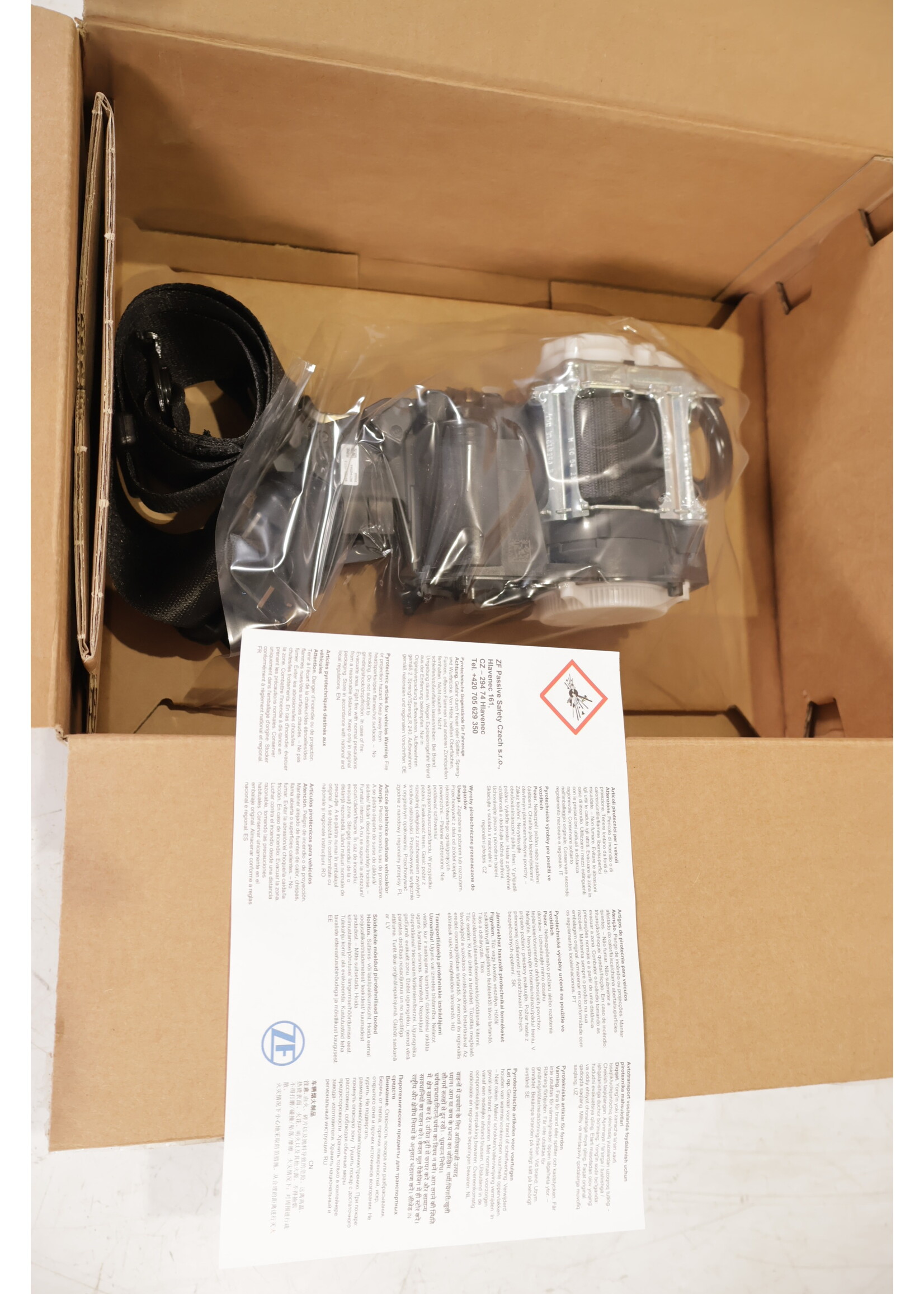 BMW BMW X5 G05 OEM Gordel rechts voor NIEUW! 72117497886 7497886