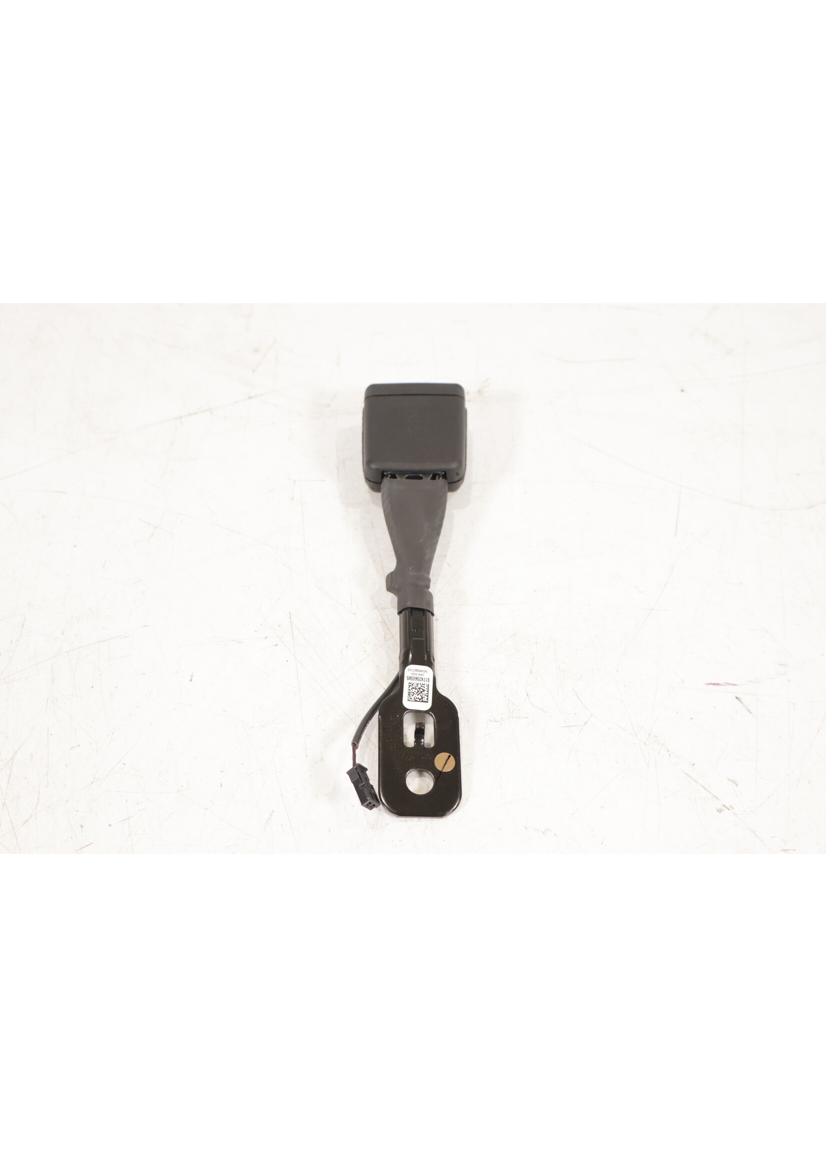 BMW BMW X5 G05 OEM Seat belt holder front NEW! 72117435665 7435665