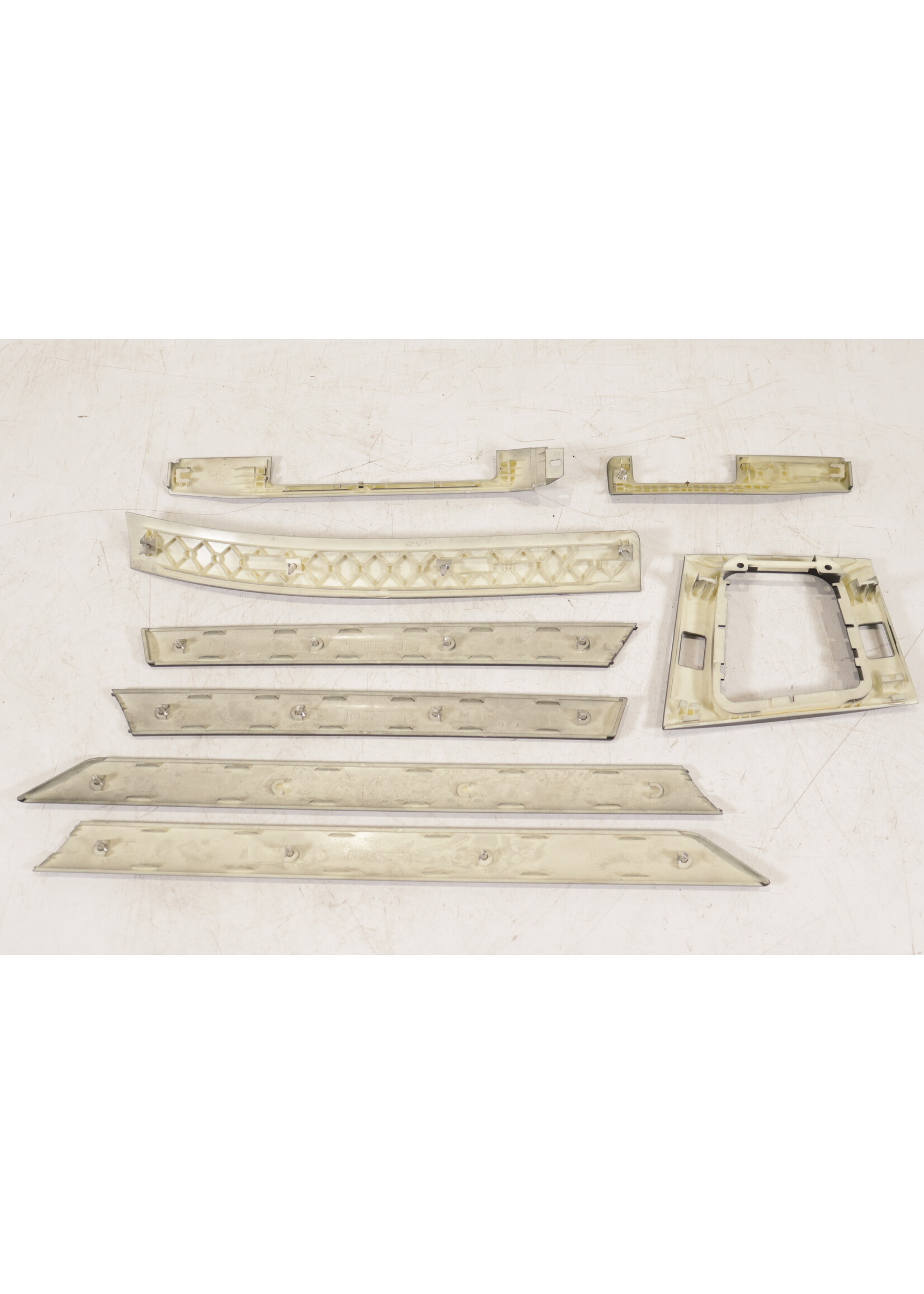 BMW BMW E46 3er Limousine / Touring OEM Innenleisten-Set Mattschwarz NEU! 51169416202