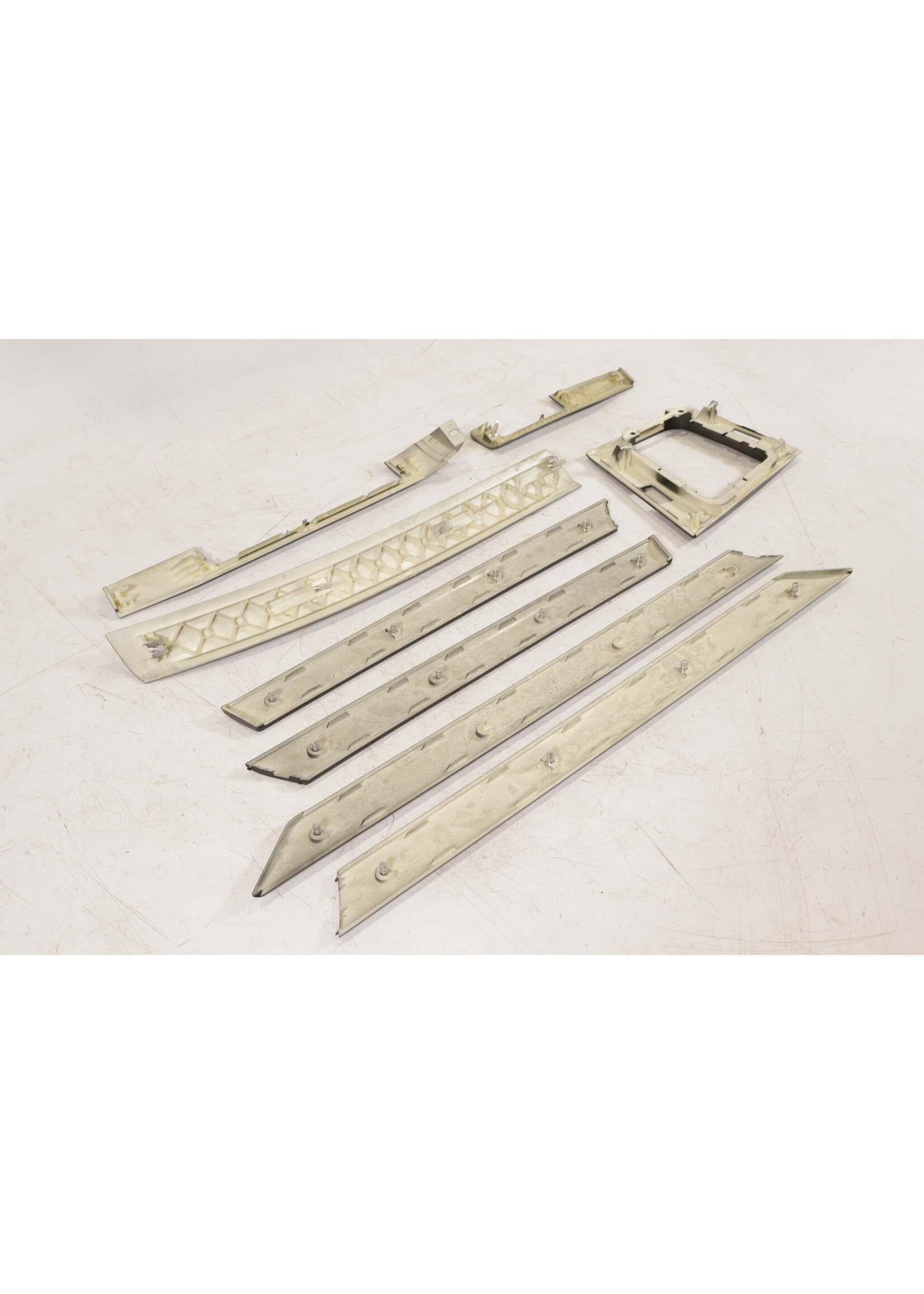 BMW BMW E46 3 Serie sedan / touring OEM interieur lijsten set mat zwart NIEUW! 51169416202