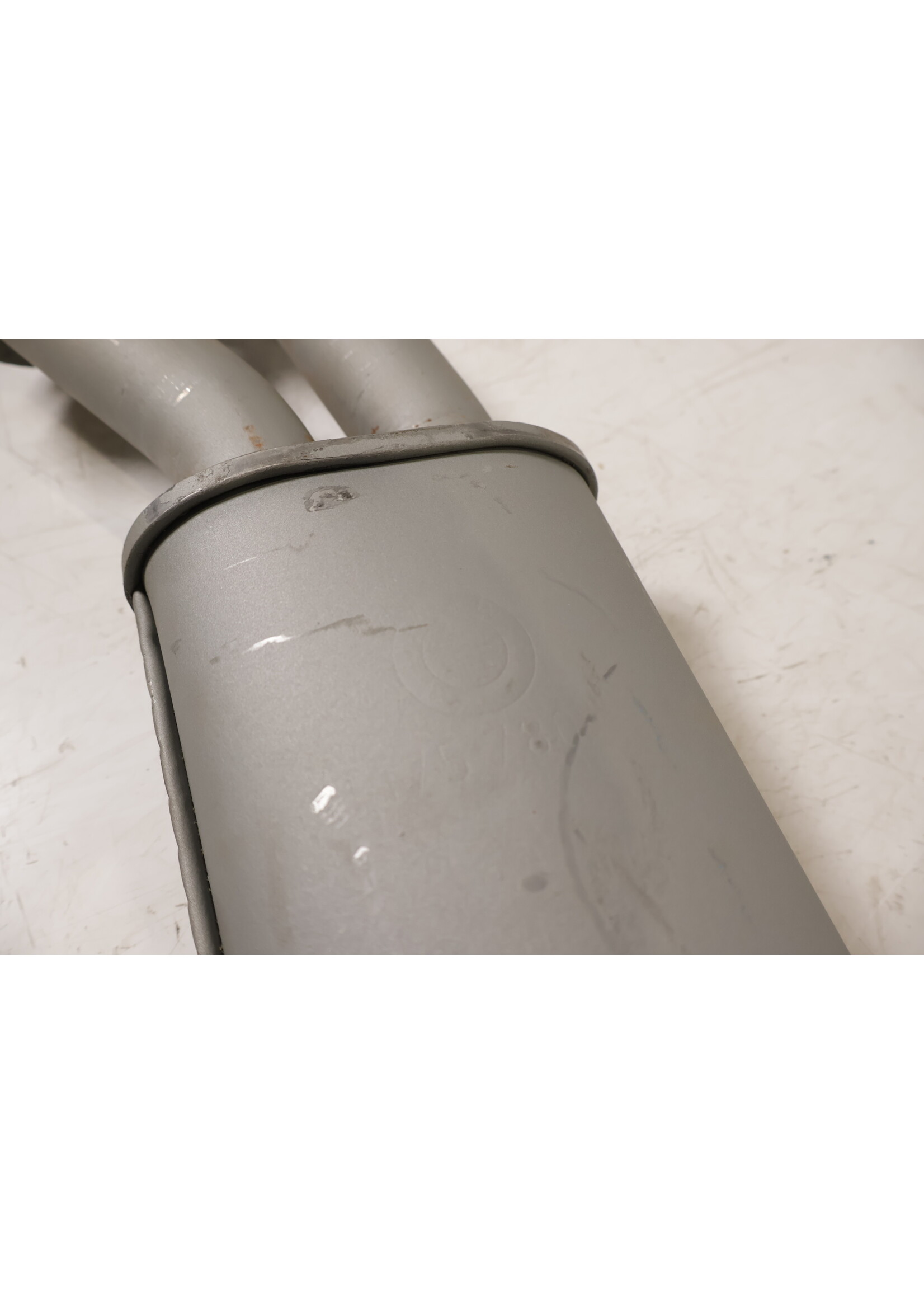 BMW BMW 3 Serie 320i E30 OEM Voorste demper uitlaat NIEUW! 18121176985 1176985