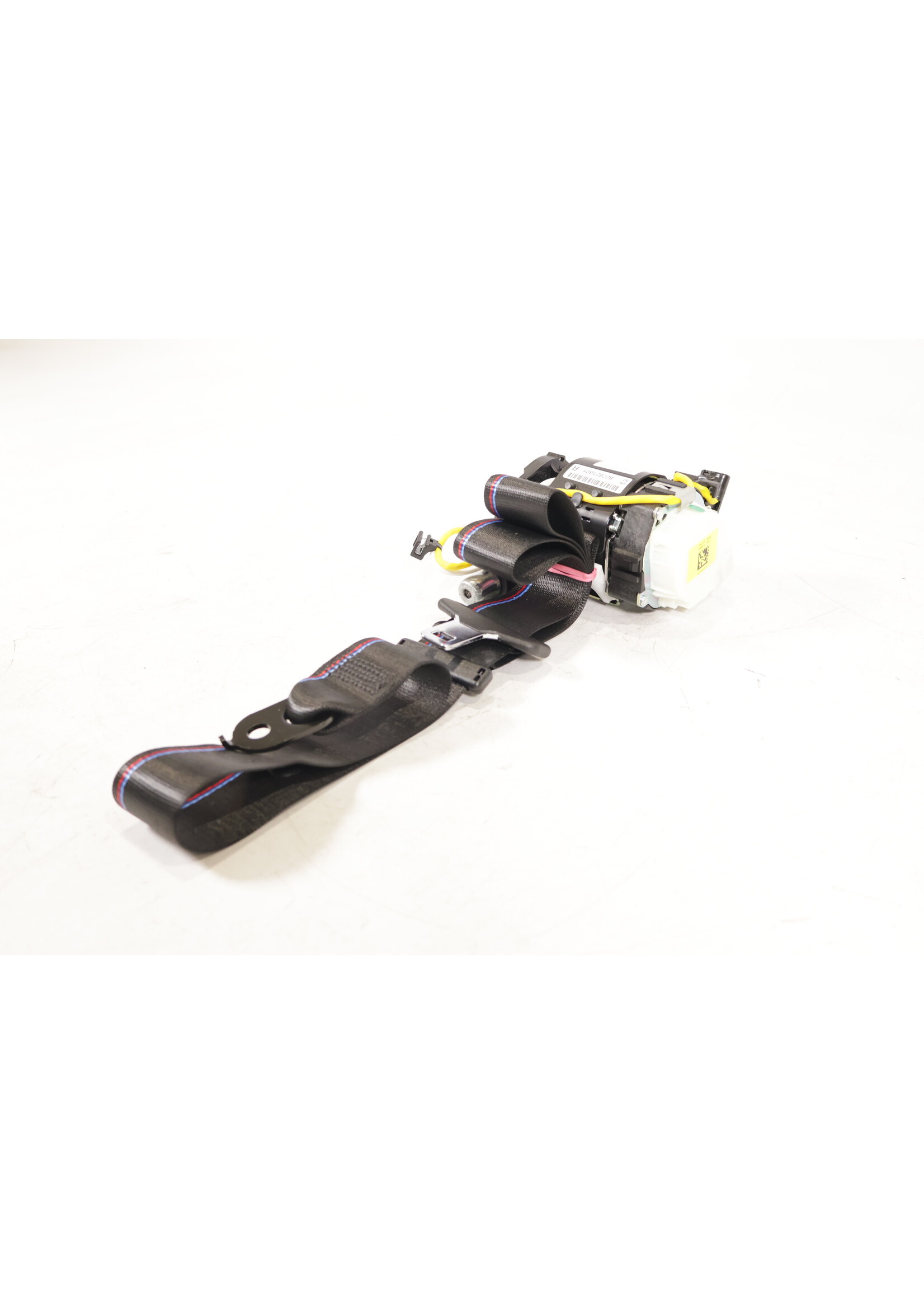 BMW BMW F32 F33 F82 F83 4er OEM Gürtel mit M-Naht vorne rechts NEU! 72118076216