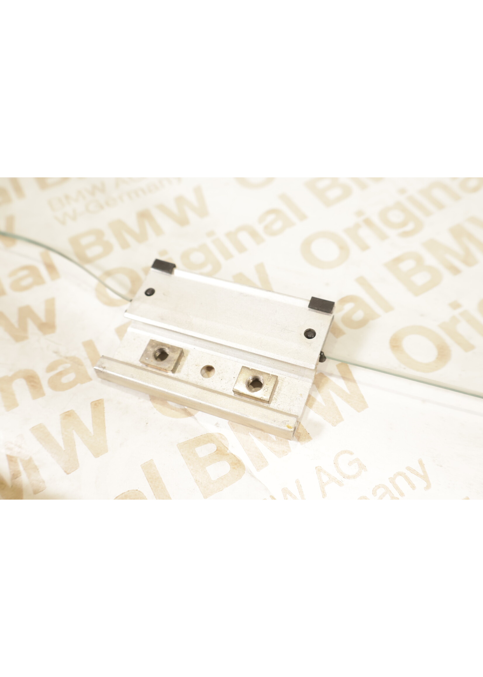 BMW BMW E30 3 Serie Sedan / Touring OEM Ruit / raam rechts voor NIEUW! 51321906762