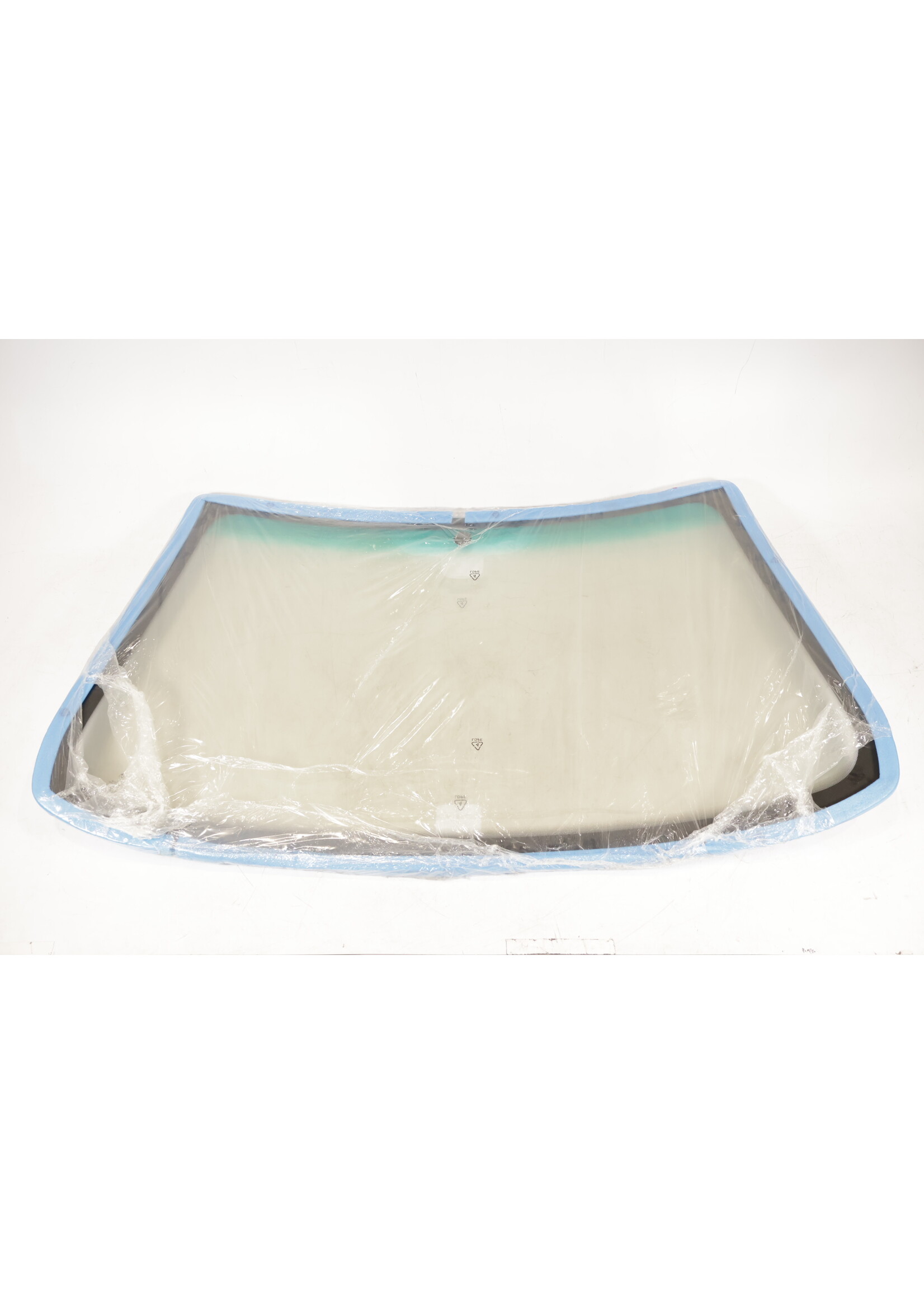 BMW  BMW X5 E53 OEM Windscreen with sun shade band NEW! 51318408529 8408529