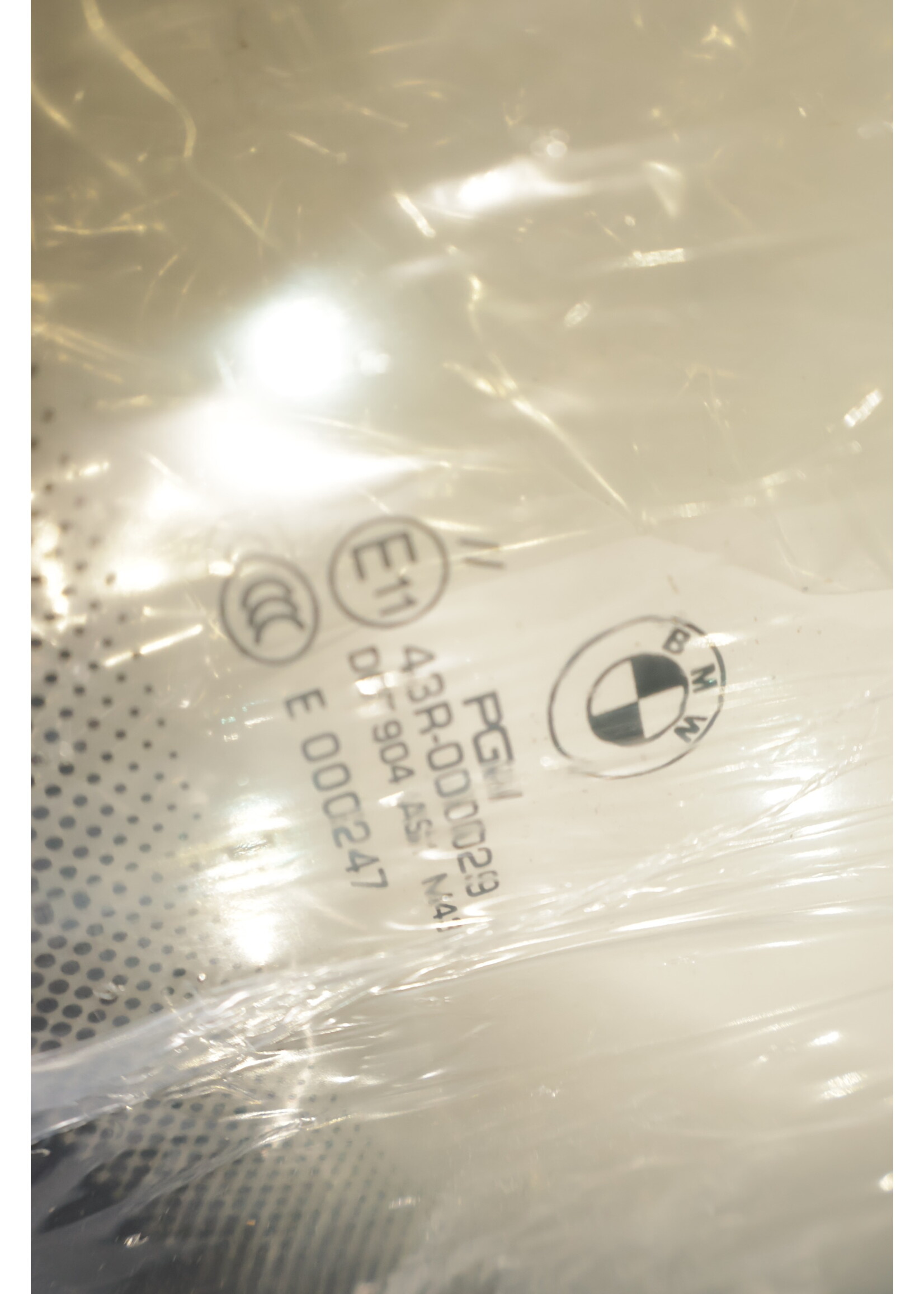 BMW BMW X5 E53 OEM Voorruit met zonneband NIEUW! 51318408529 8408529